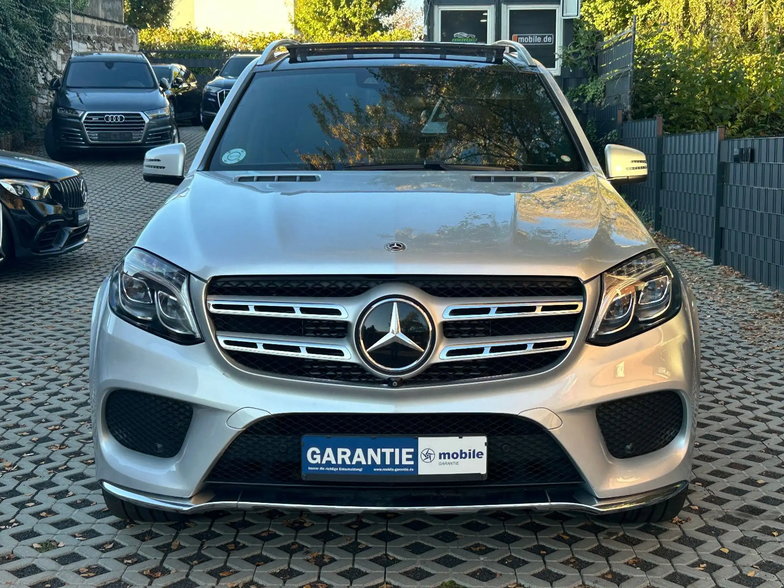 Mercedes-Benz - GLS 350