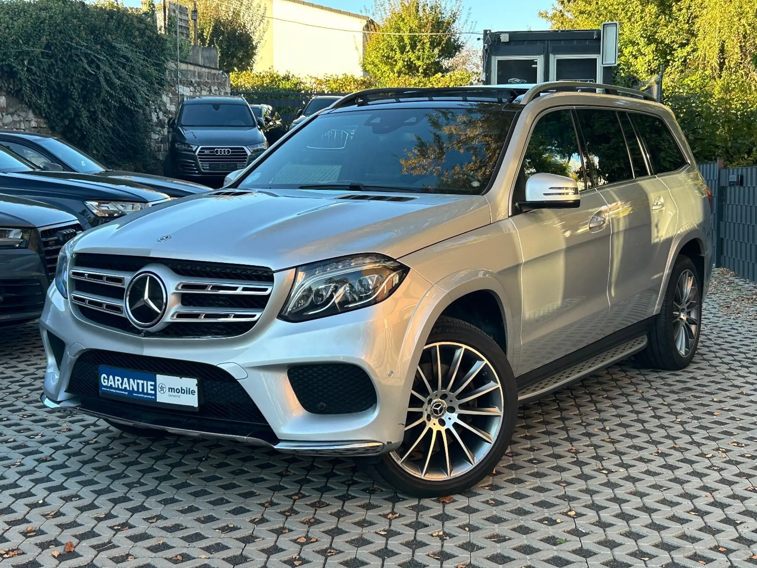 Mercedes-Benz - GLS 350