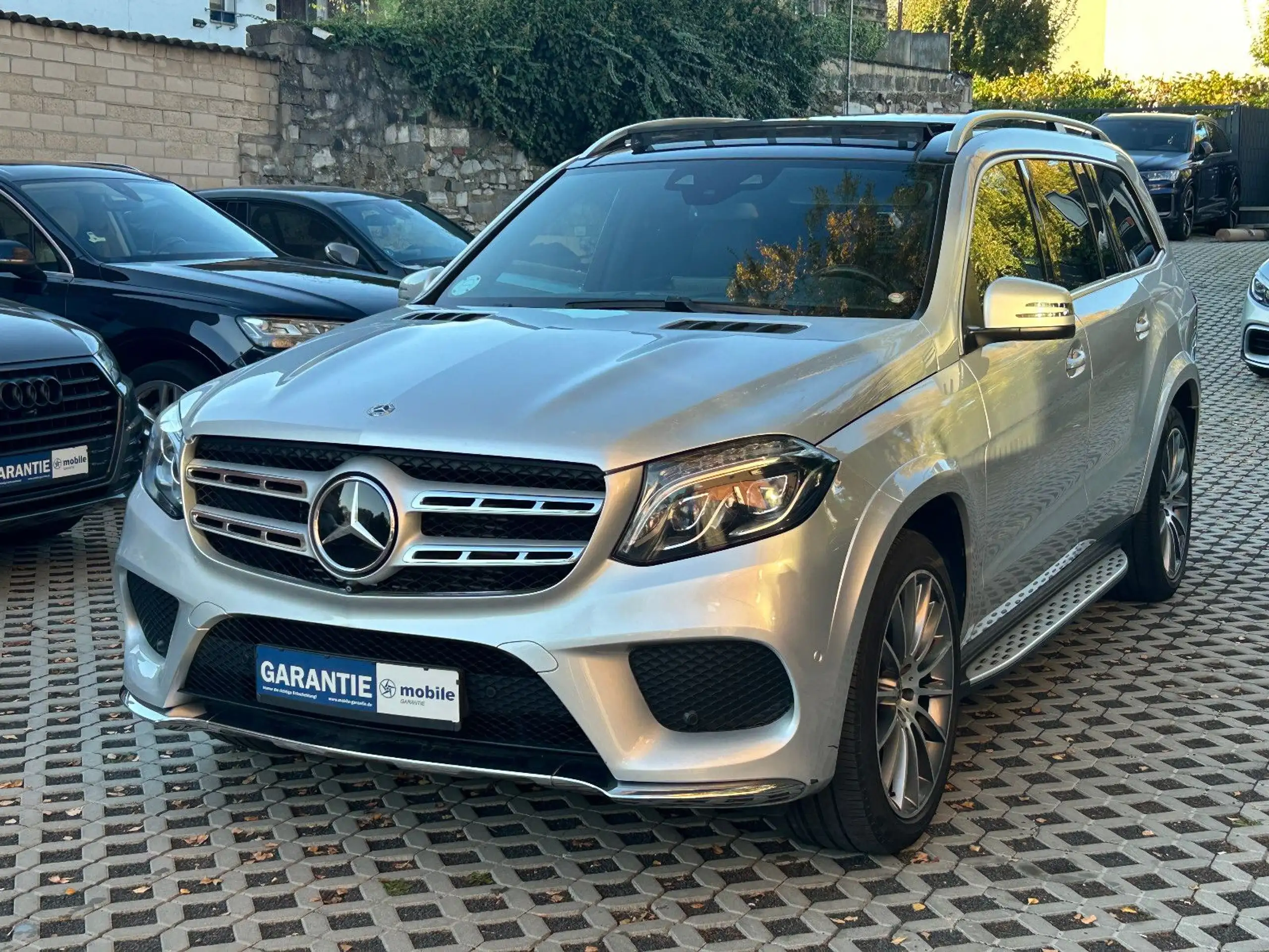 Mercedes-Benz - GLS 350