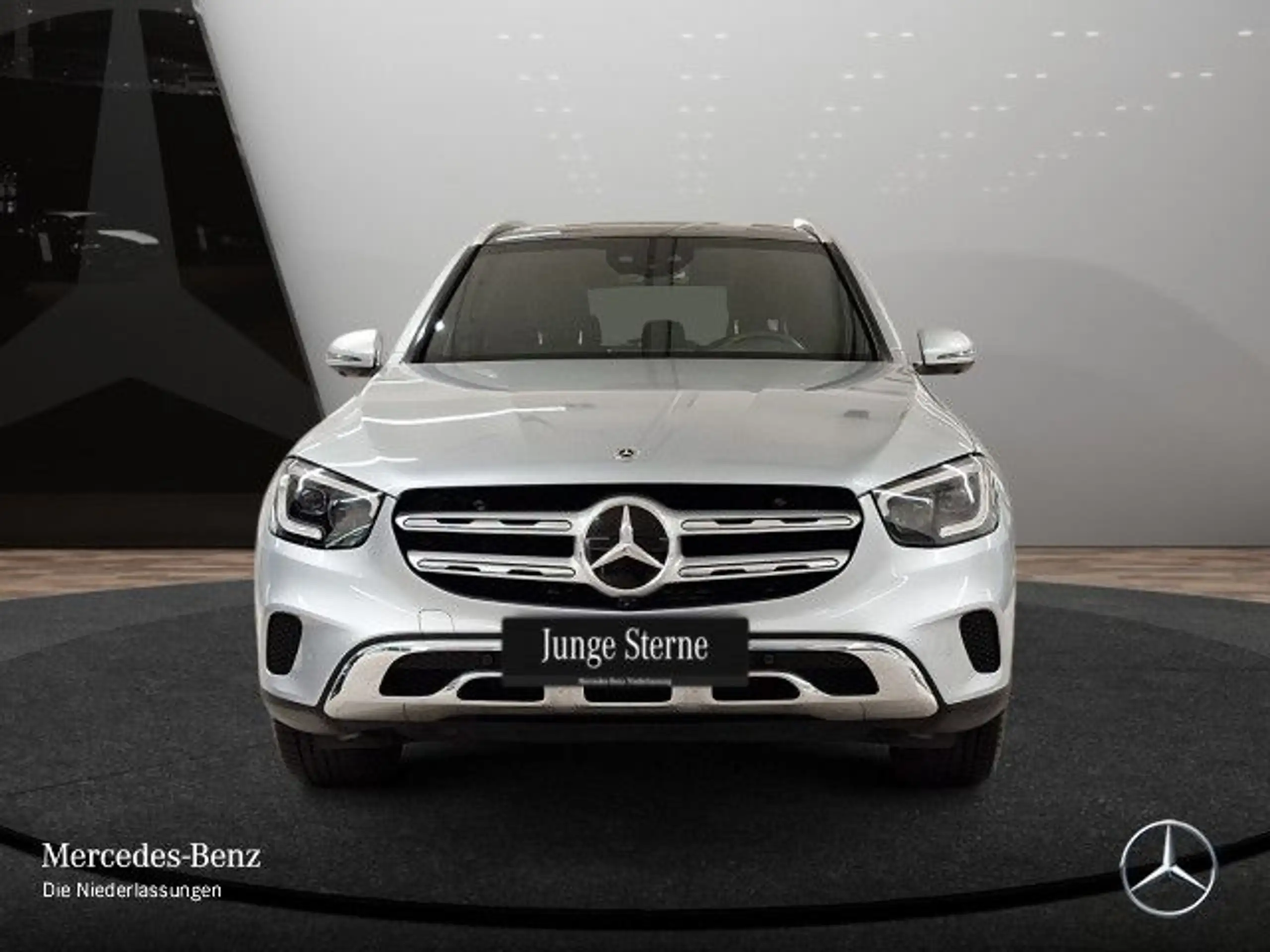 Mercedes-Benz - GLC 300