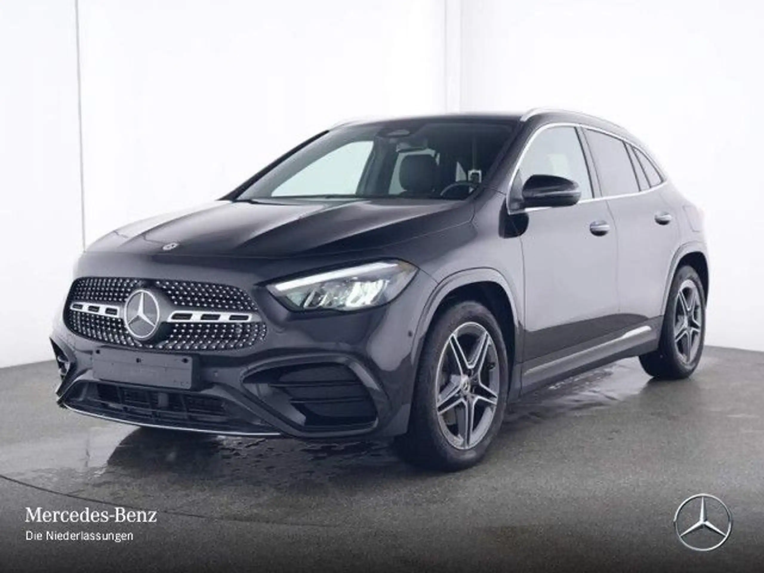 Mercedes-Benz - GLA 200