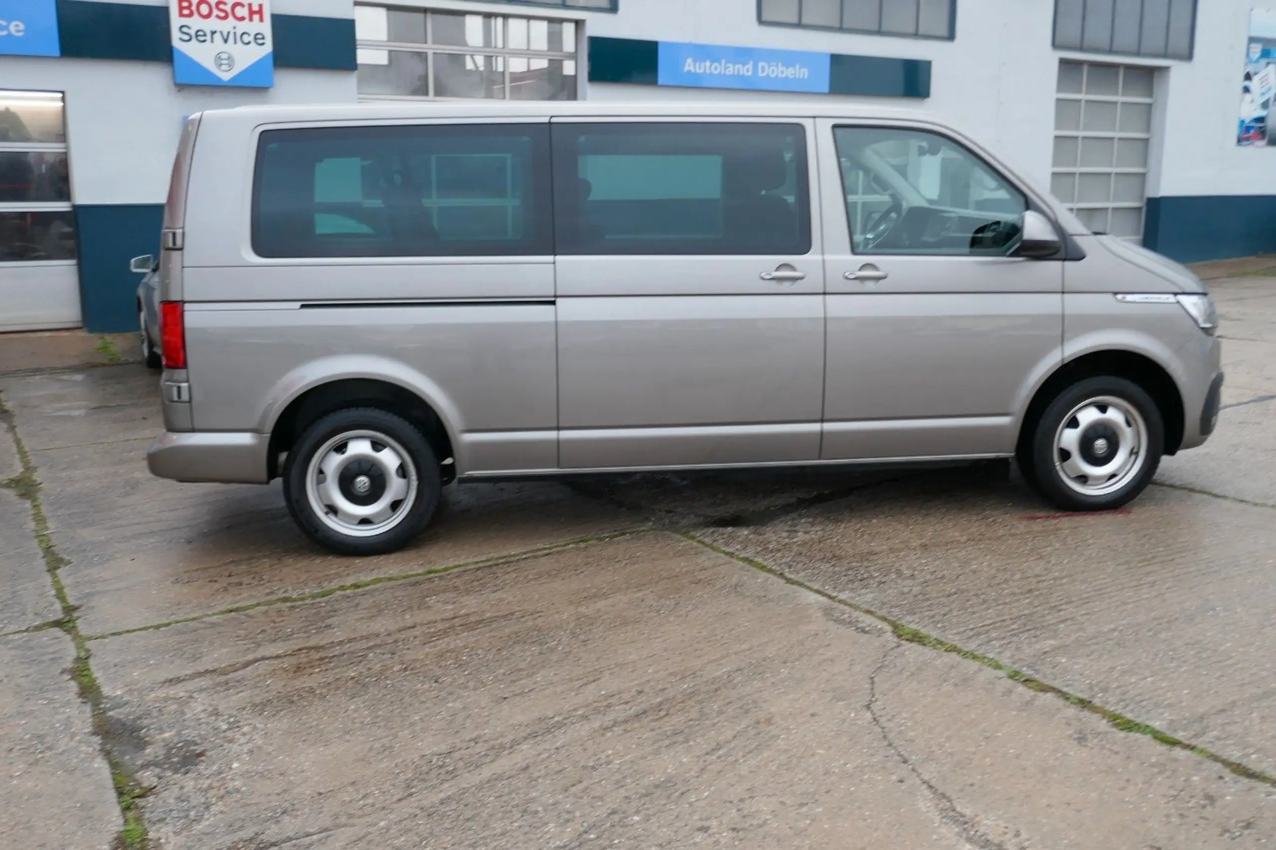 Volkswagen - T6 Caravelle