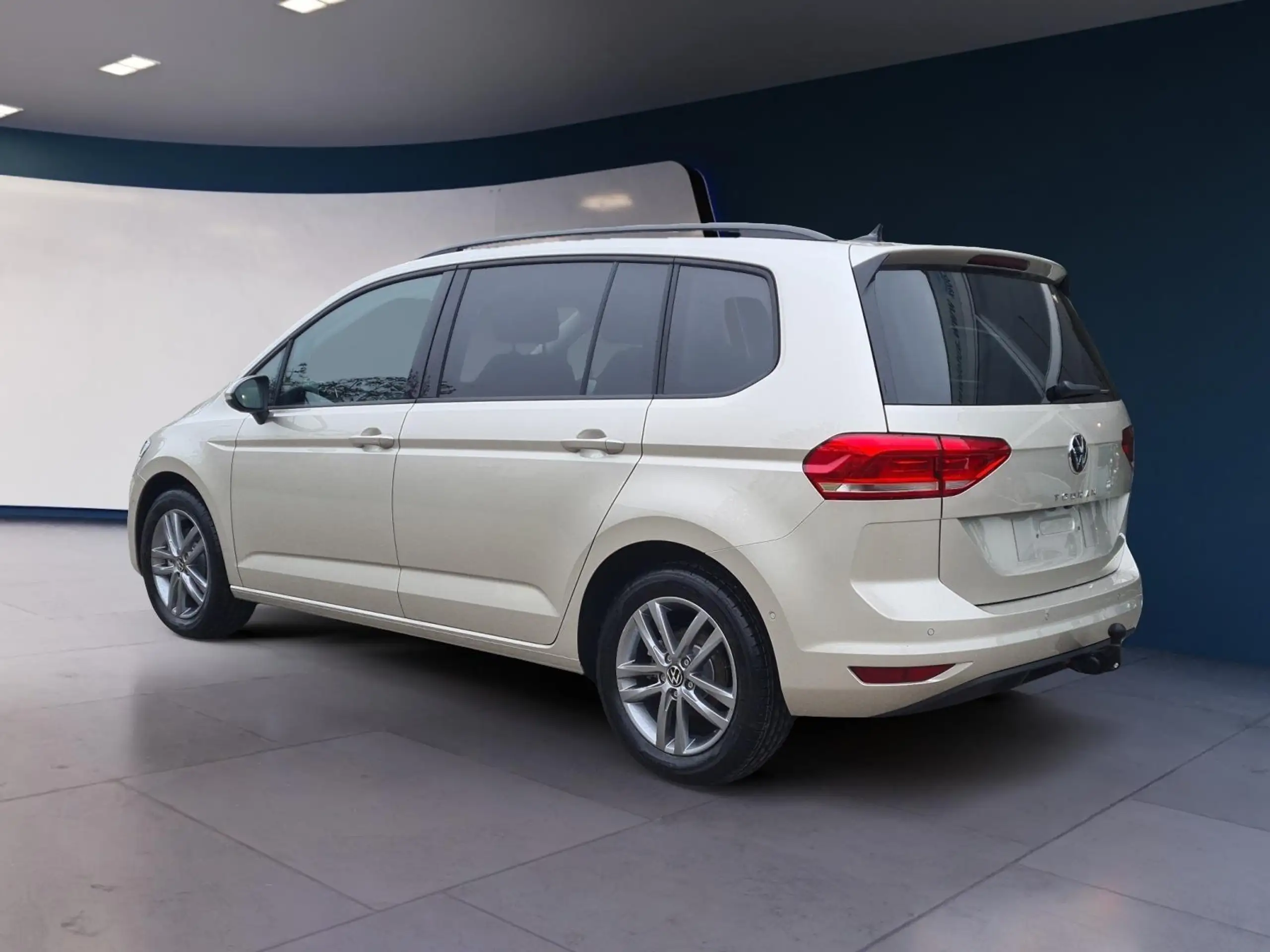 Volkswagen - Touran