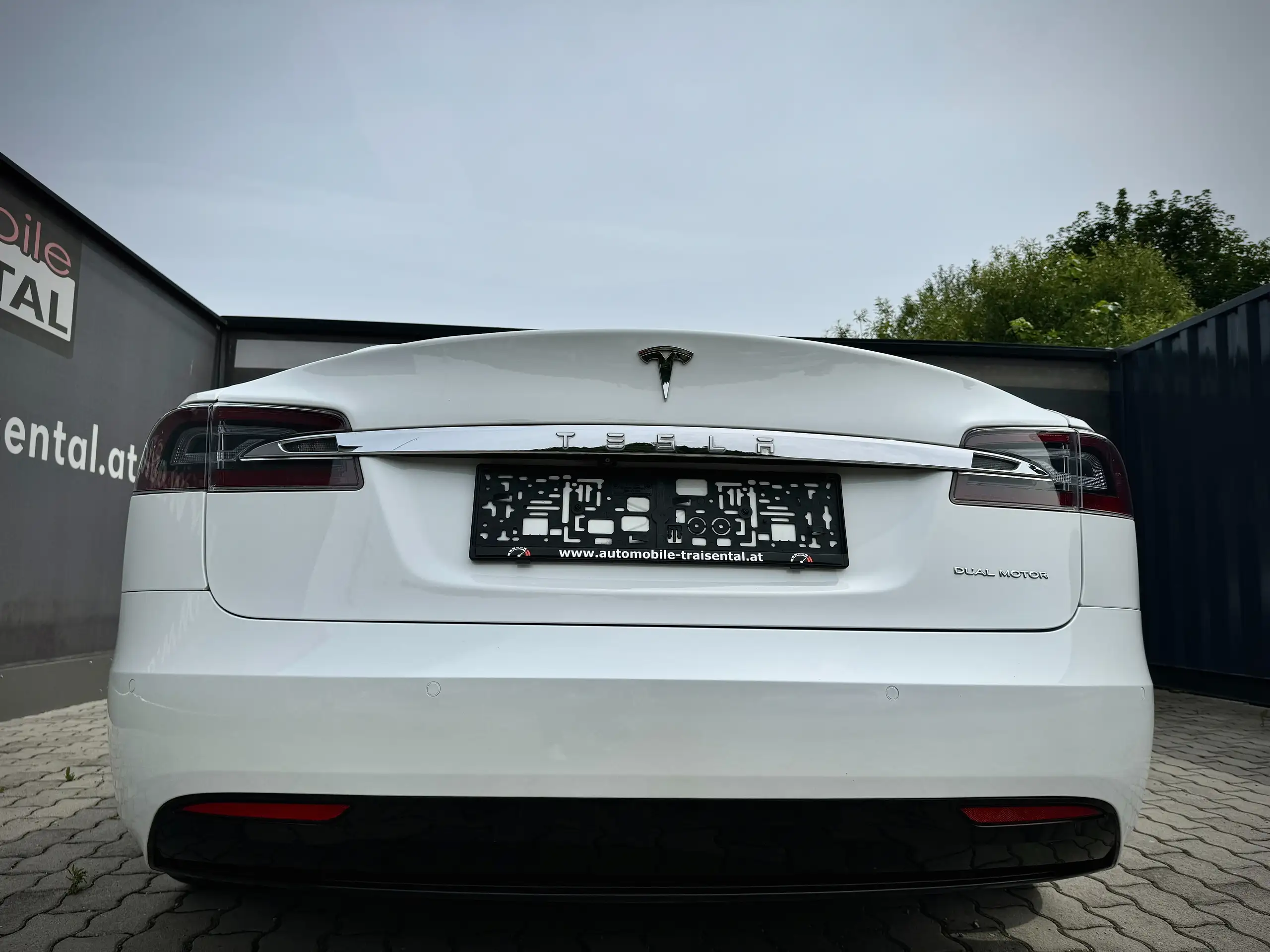 Tesla - Model S