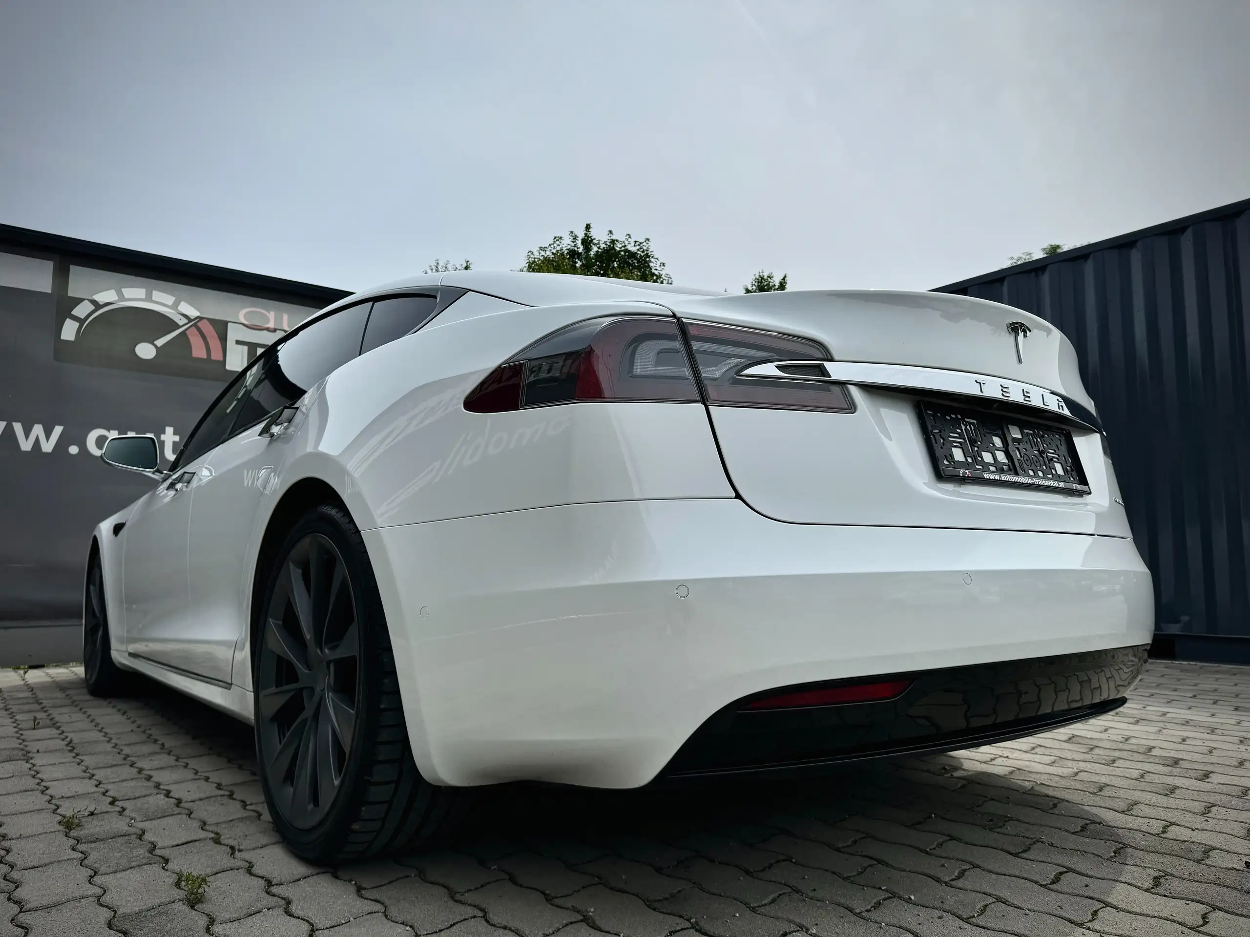 Tesla - Model S