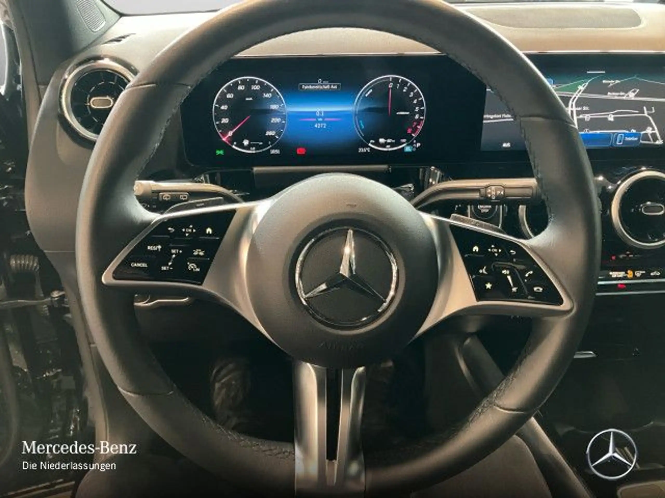 Mercedes-Benz - GLA 250