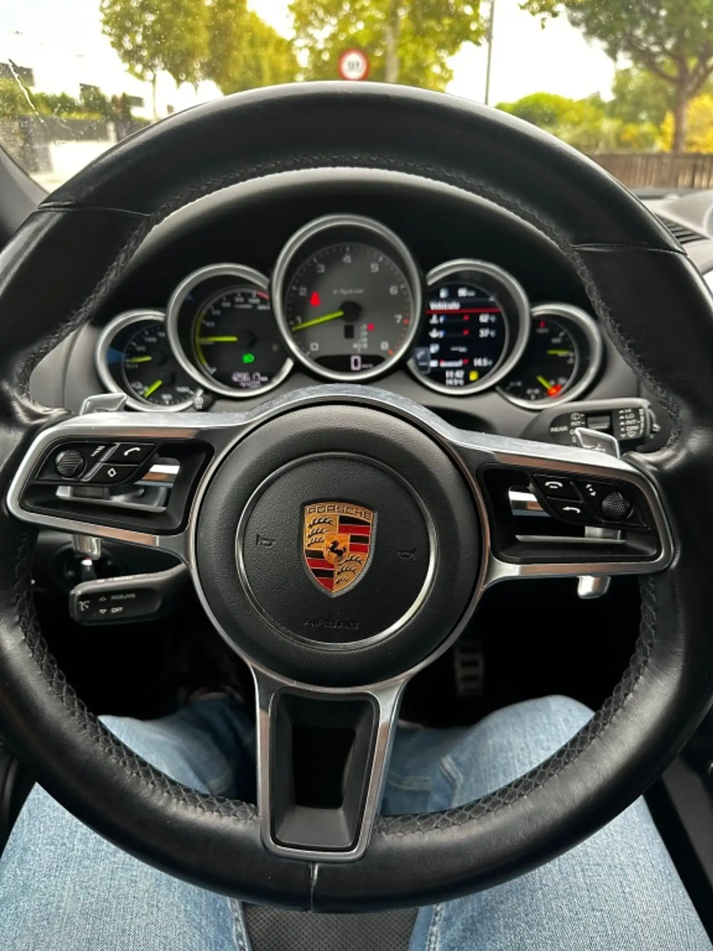 Porsche - Cayenne