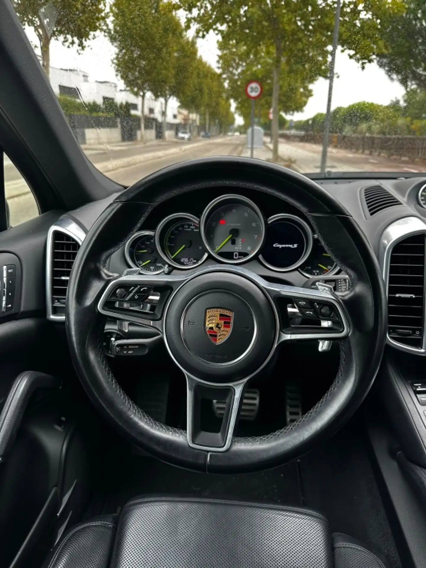 Porsche - Cayenne