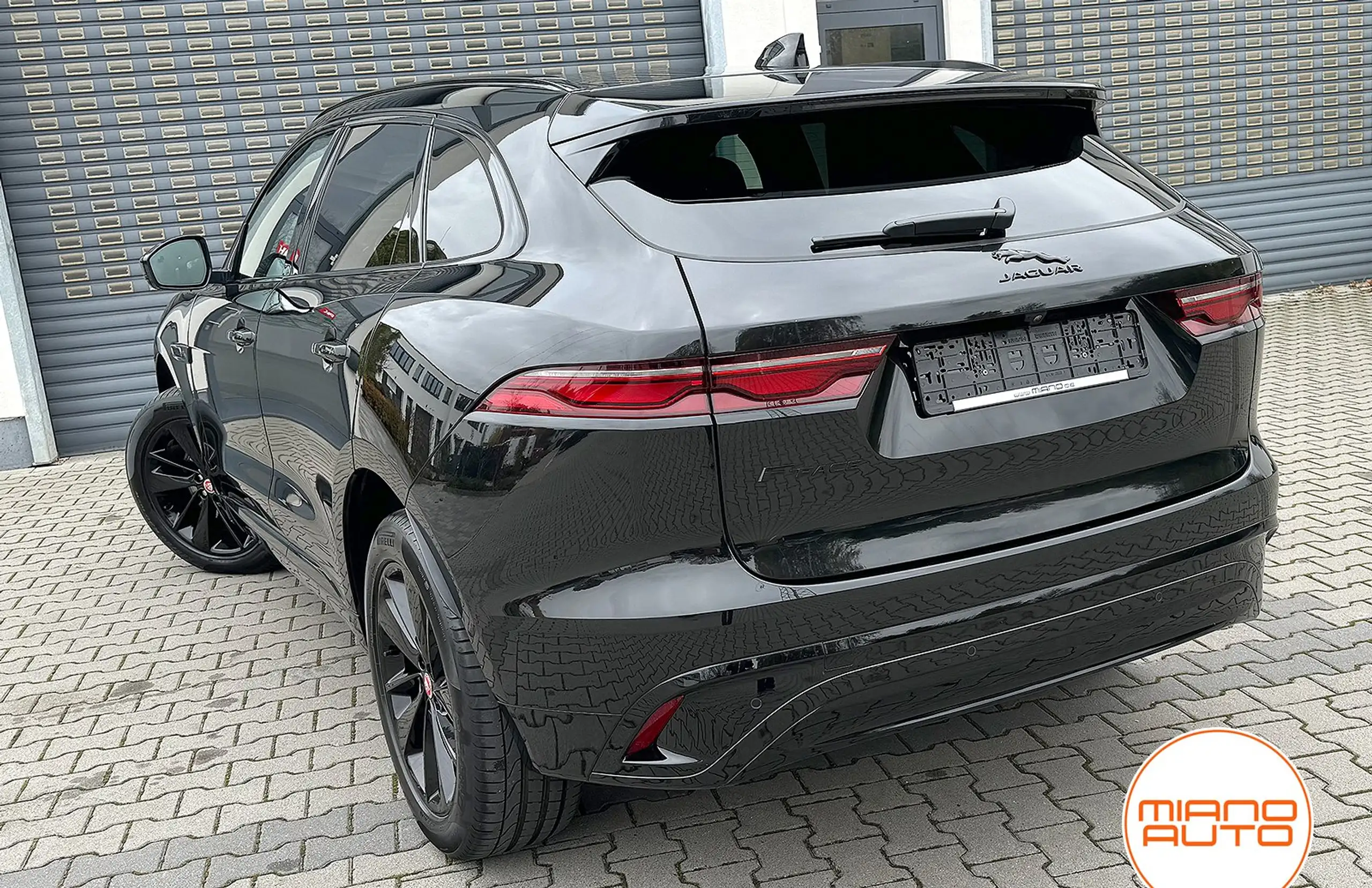 Jaguar - F-Pace