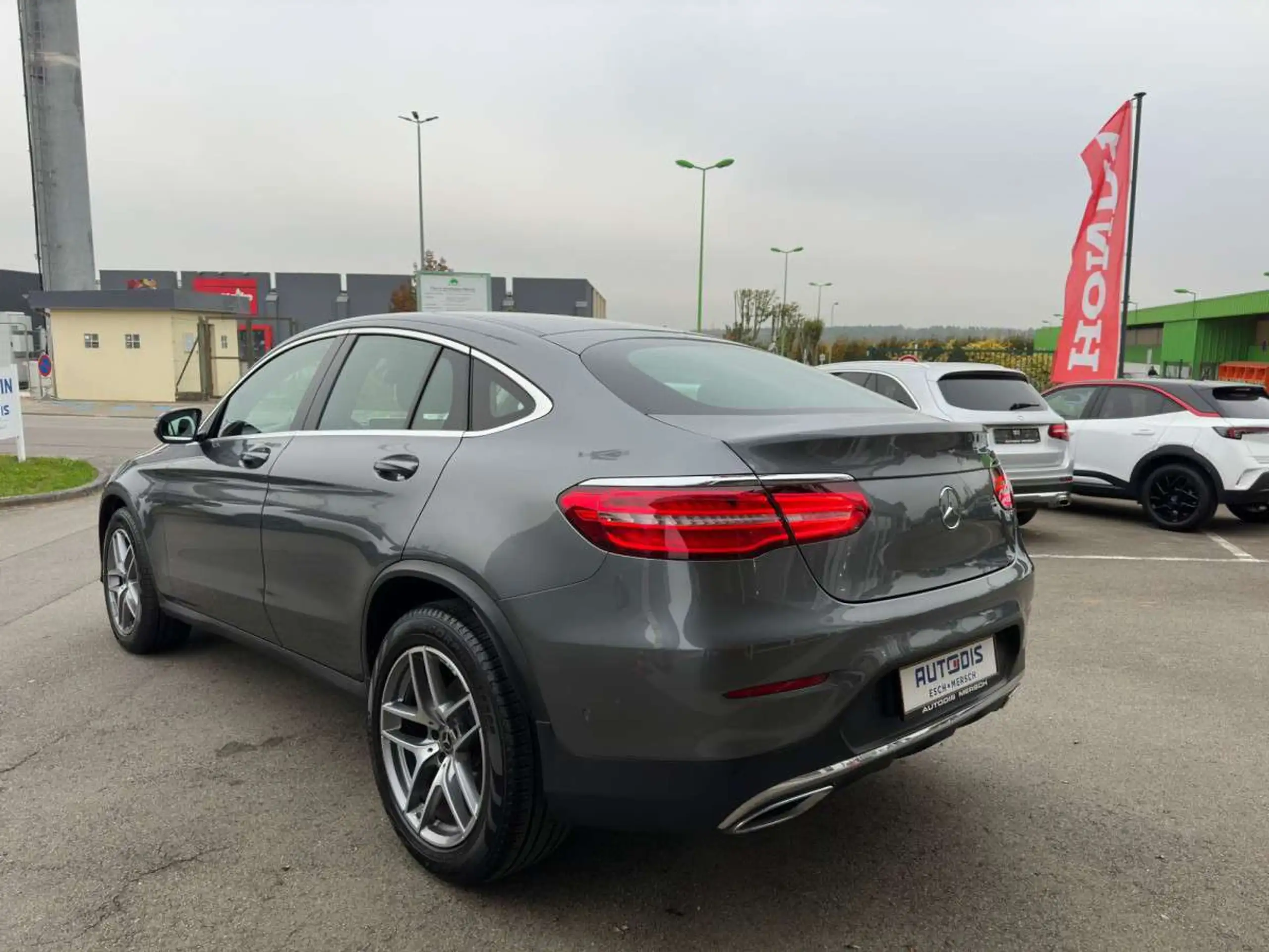 Mercedes-Benz - GLC 350