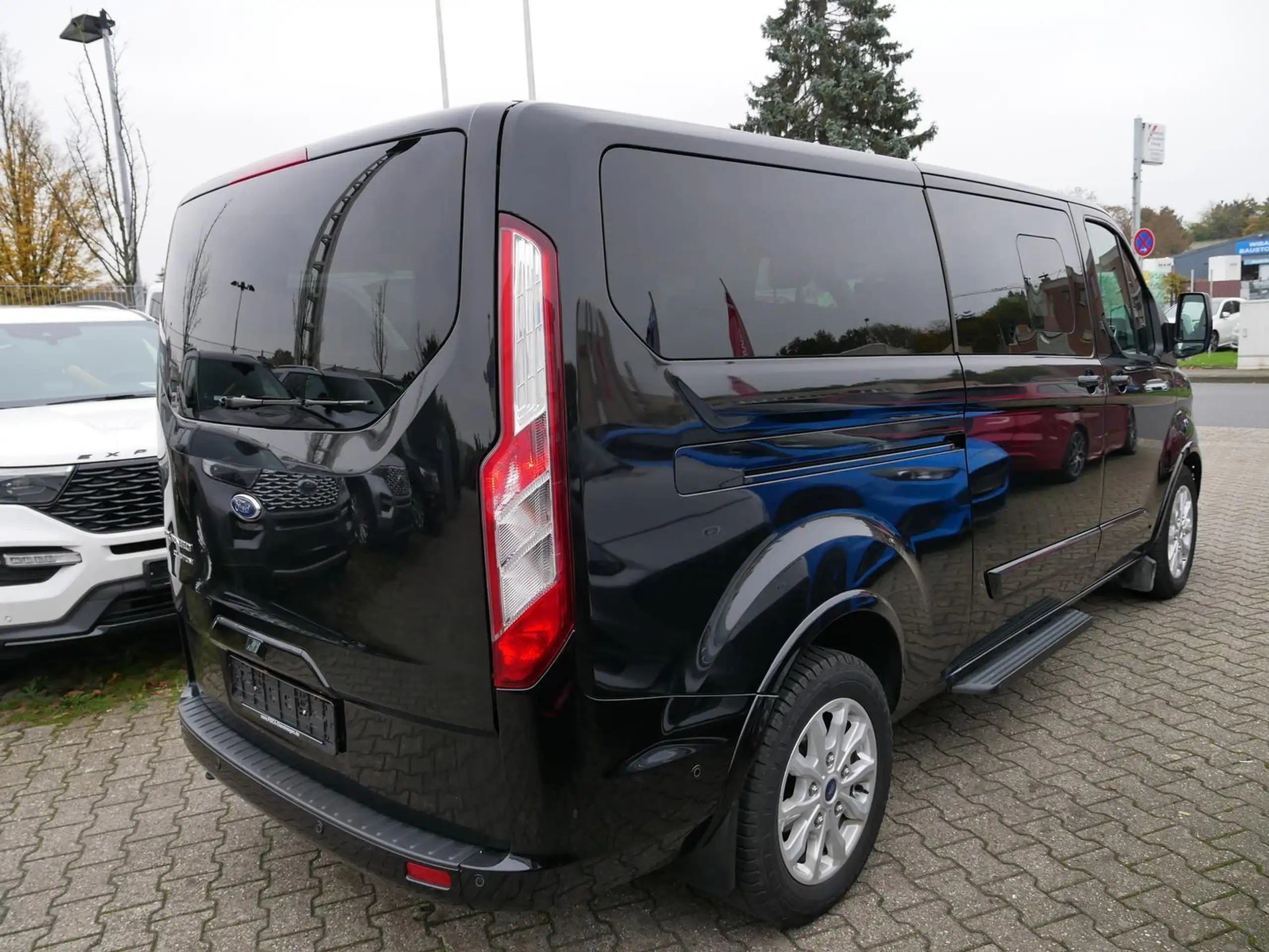 Ford - Tourneo Custom