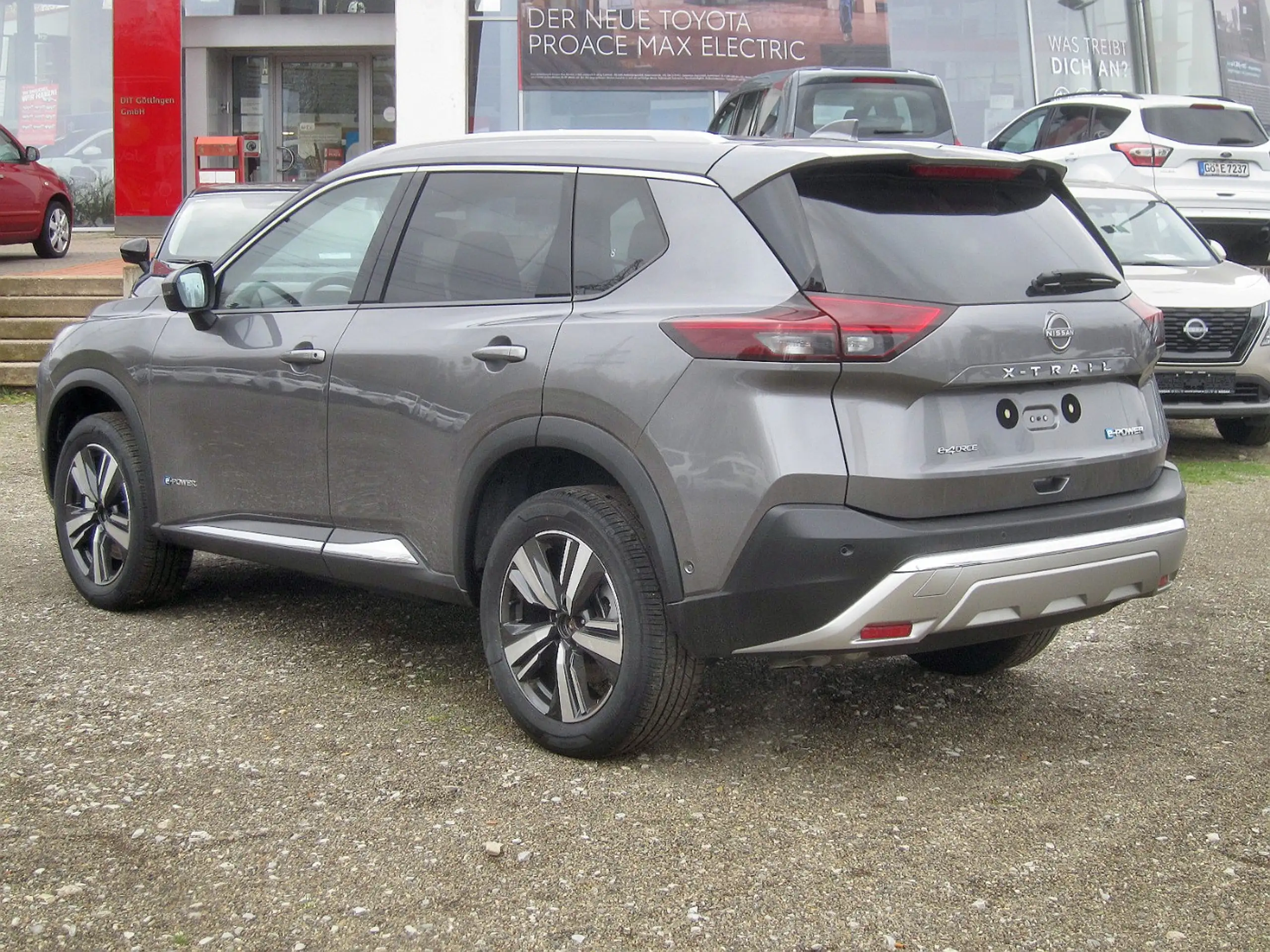 Nissan - X-Trail