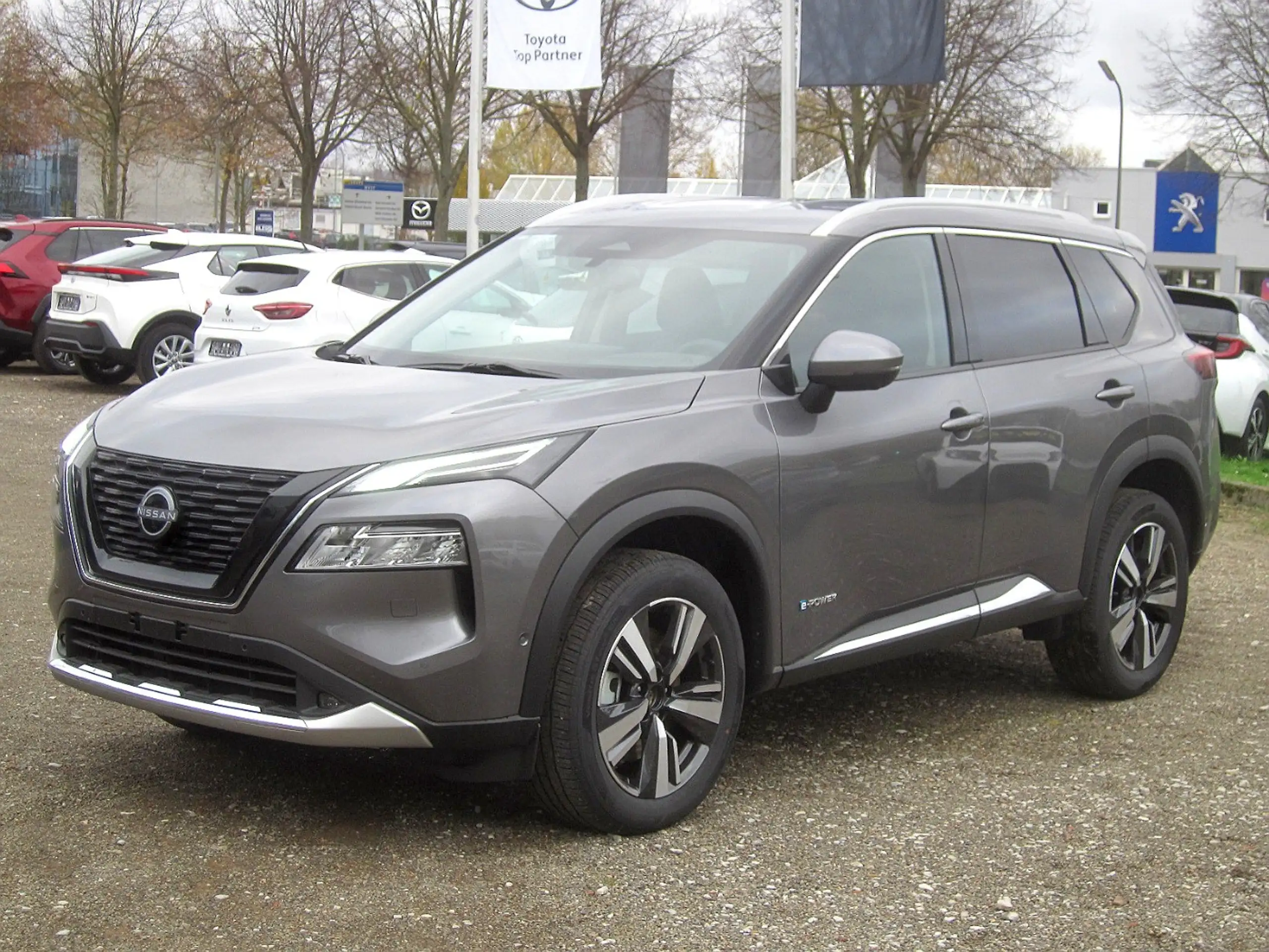 Nissan - X-Trail