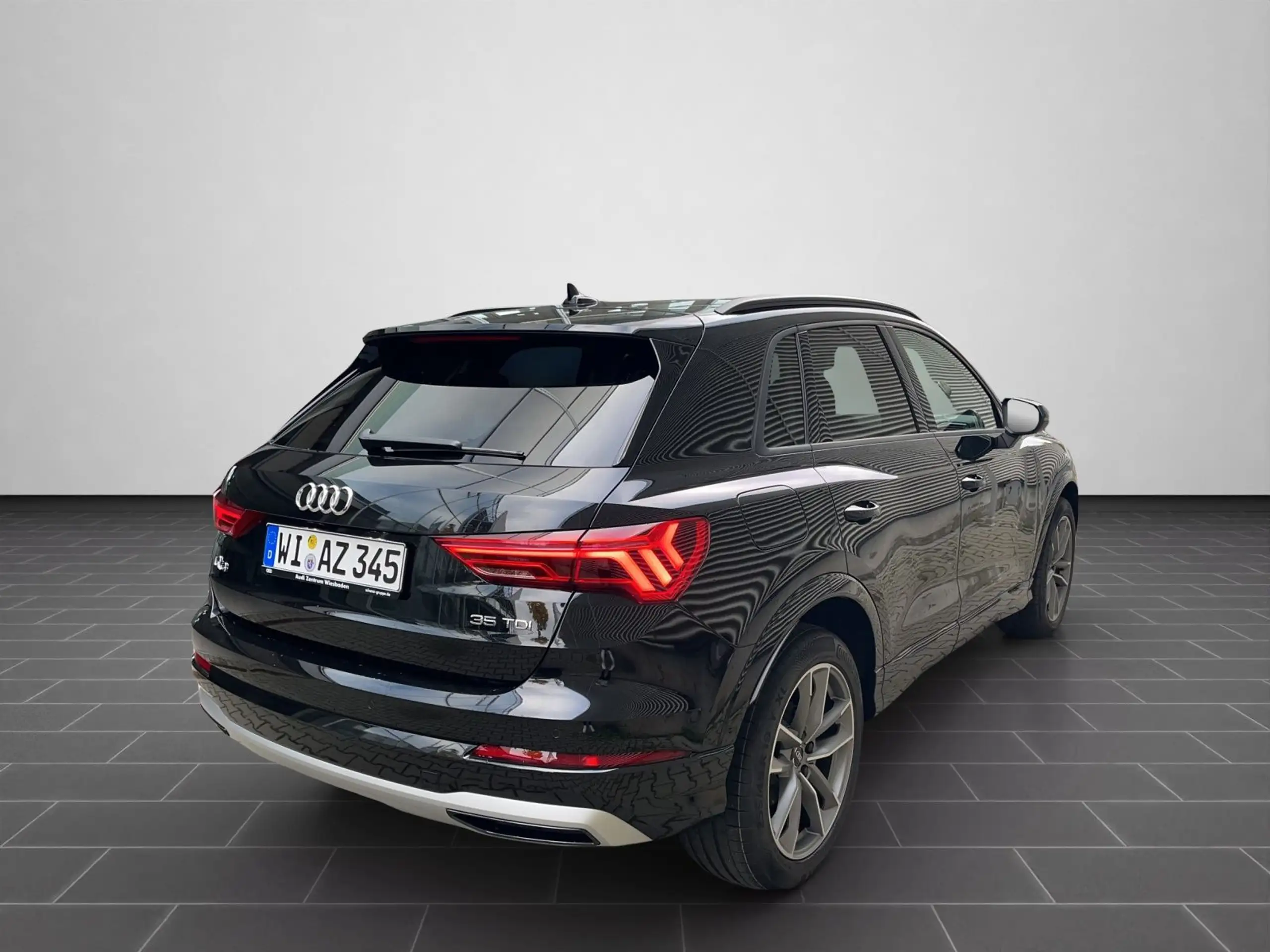 Audi - Q3