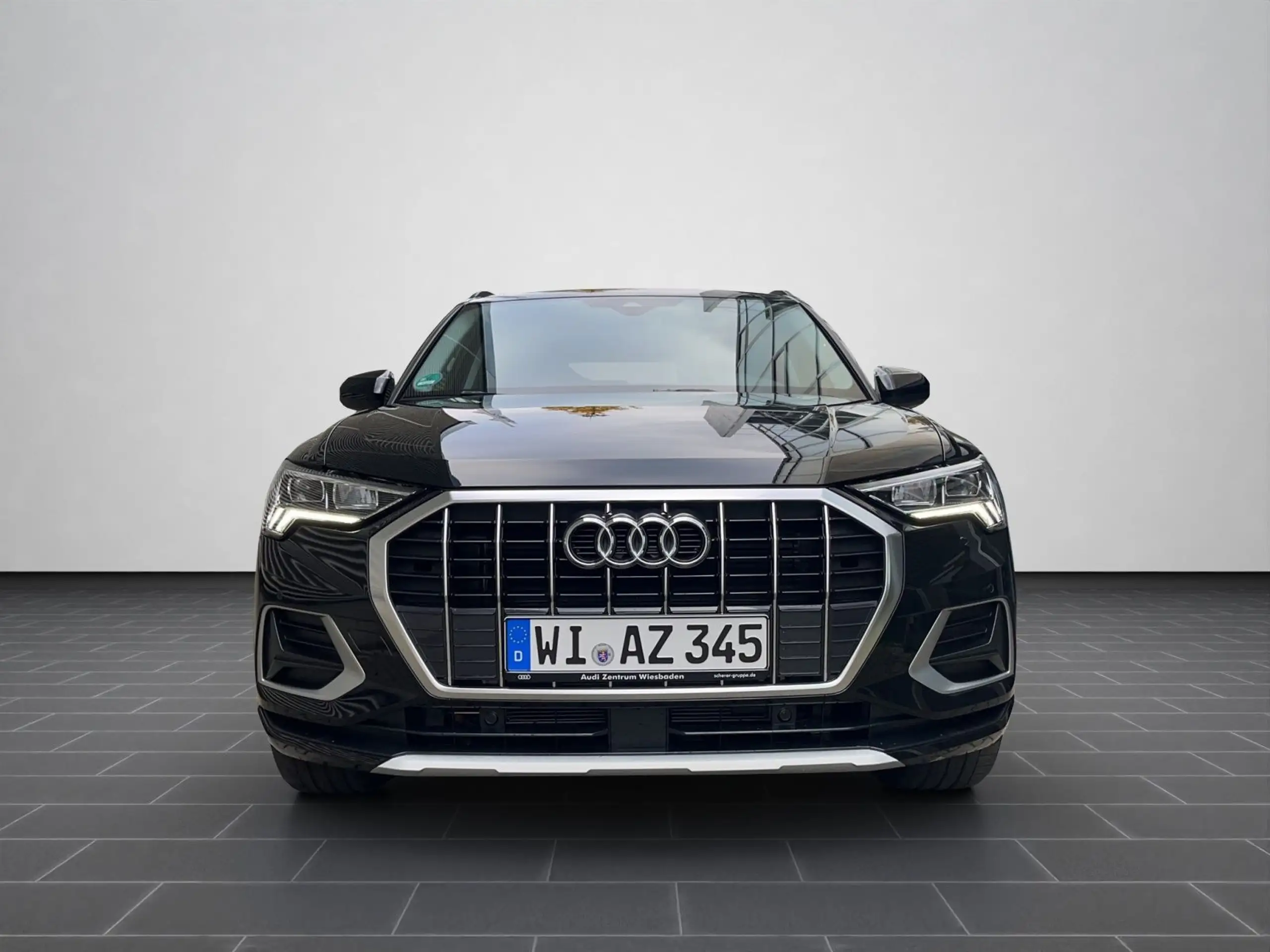 Audi - Q3