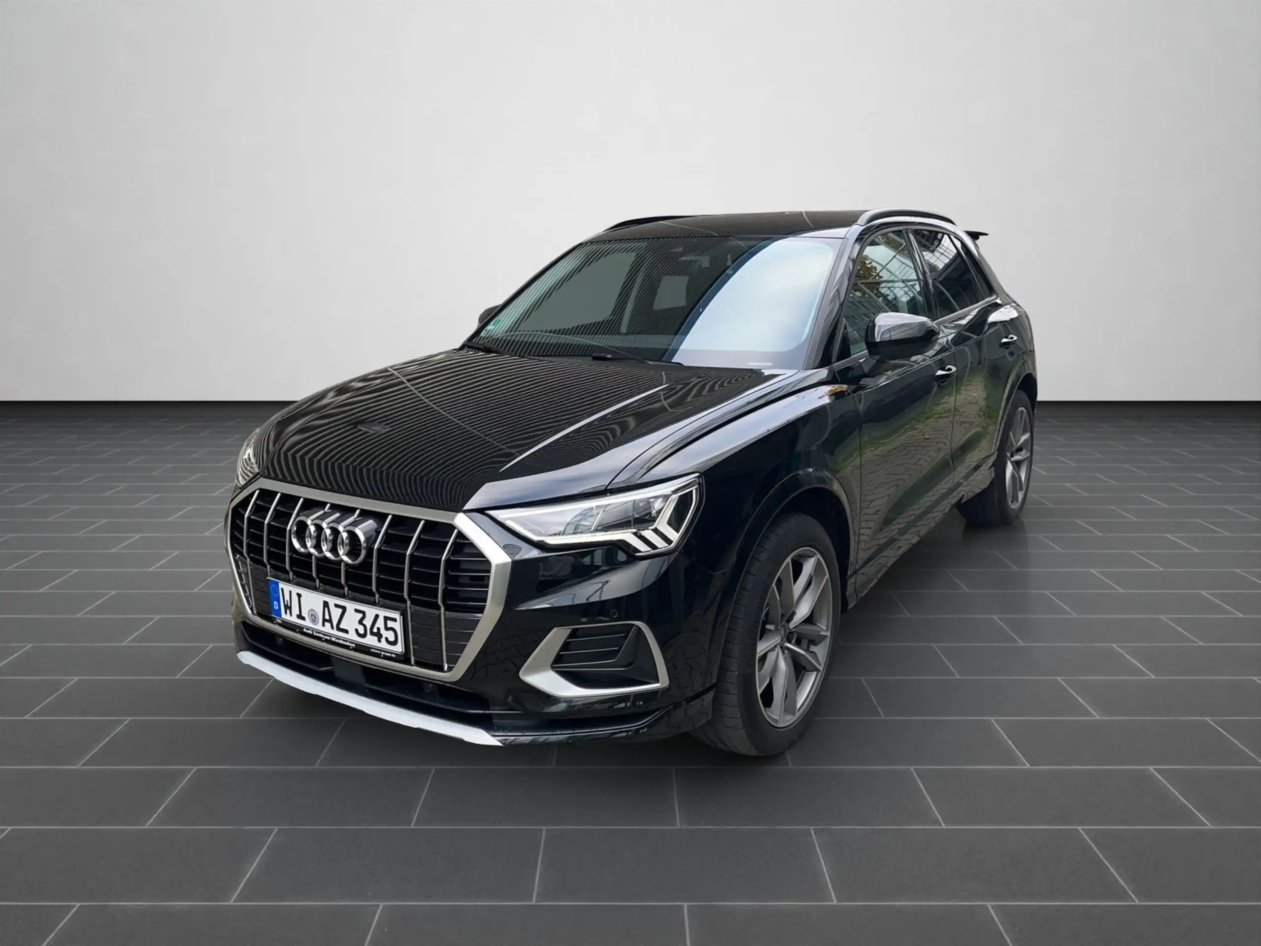 Audi - Q3