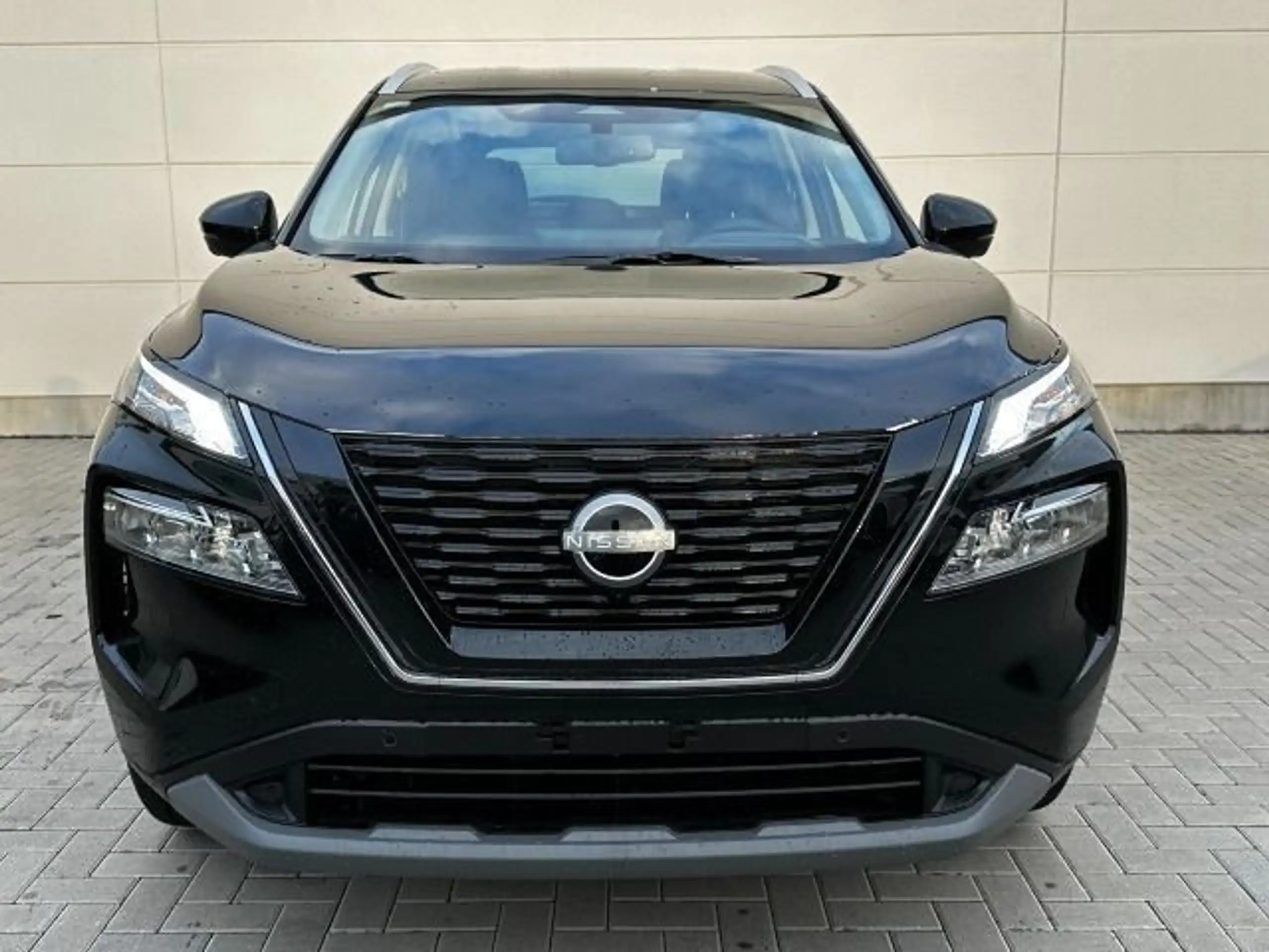 Nissan - X-Trail