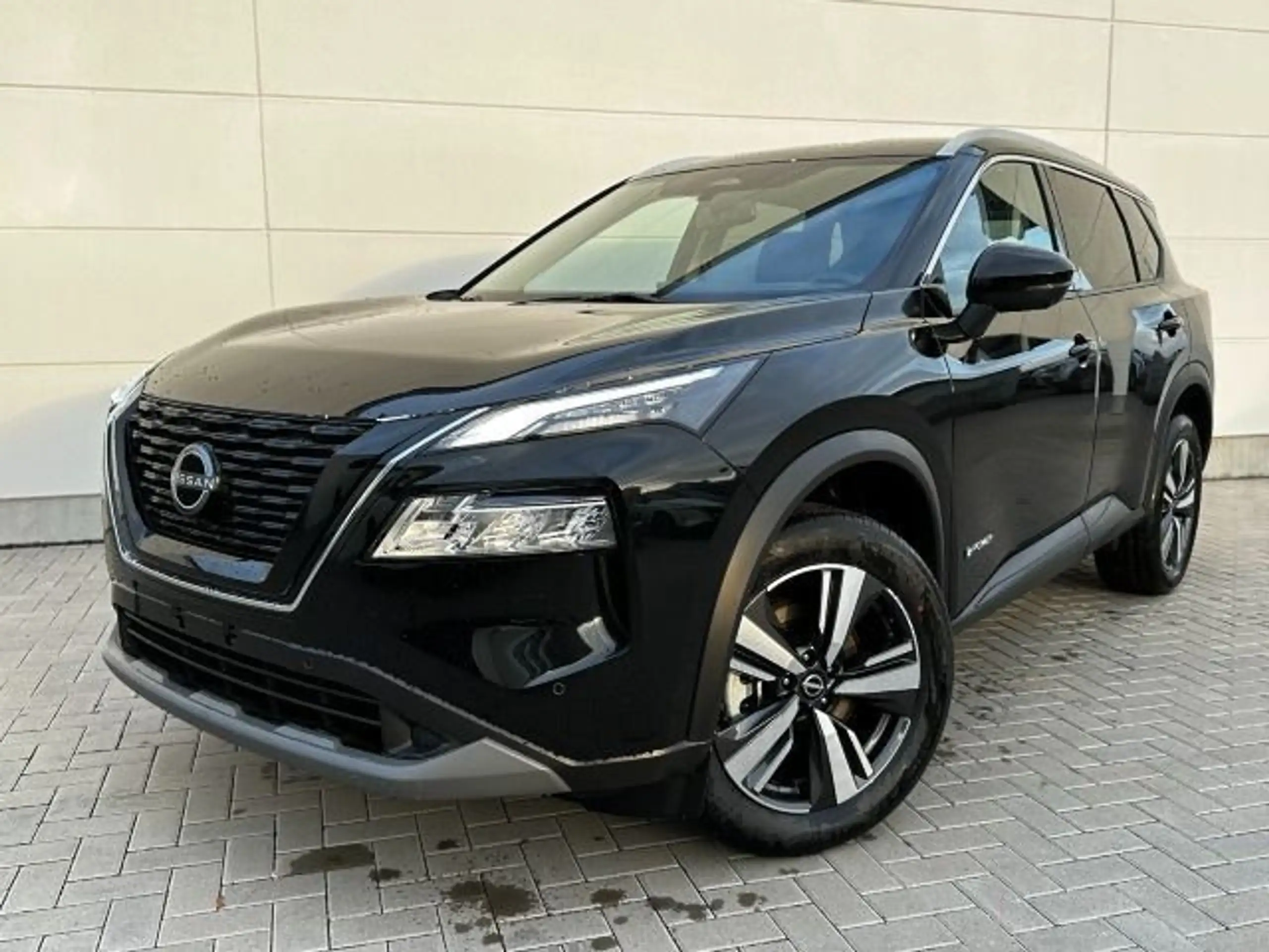 Nissan - X-Trail