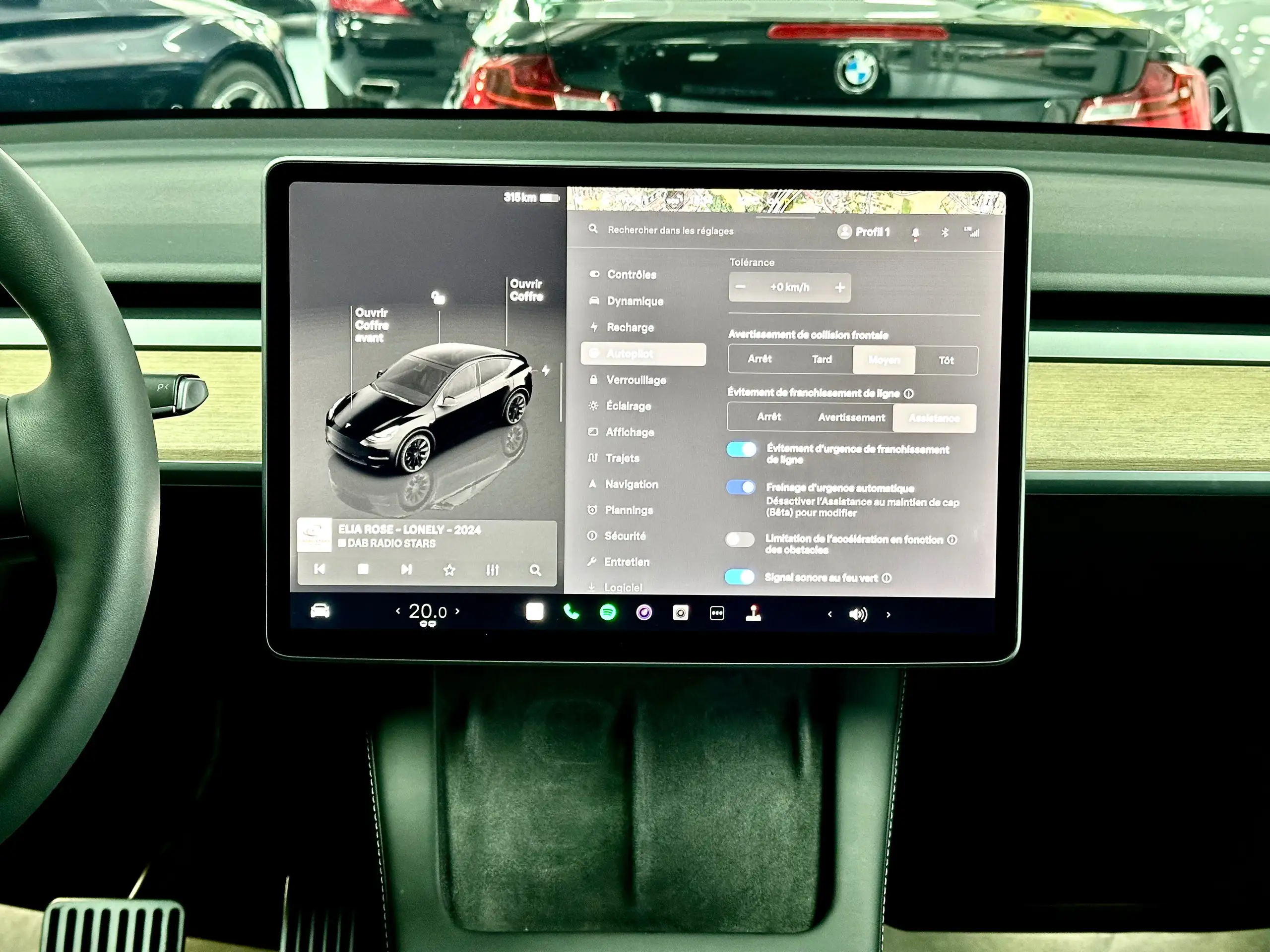 Tesla - Model Y