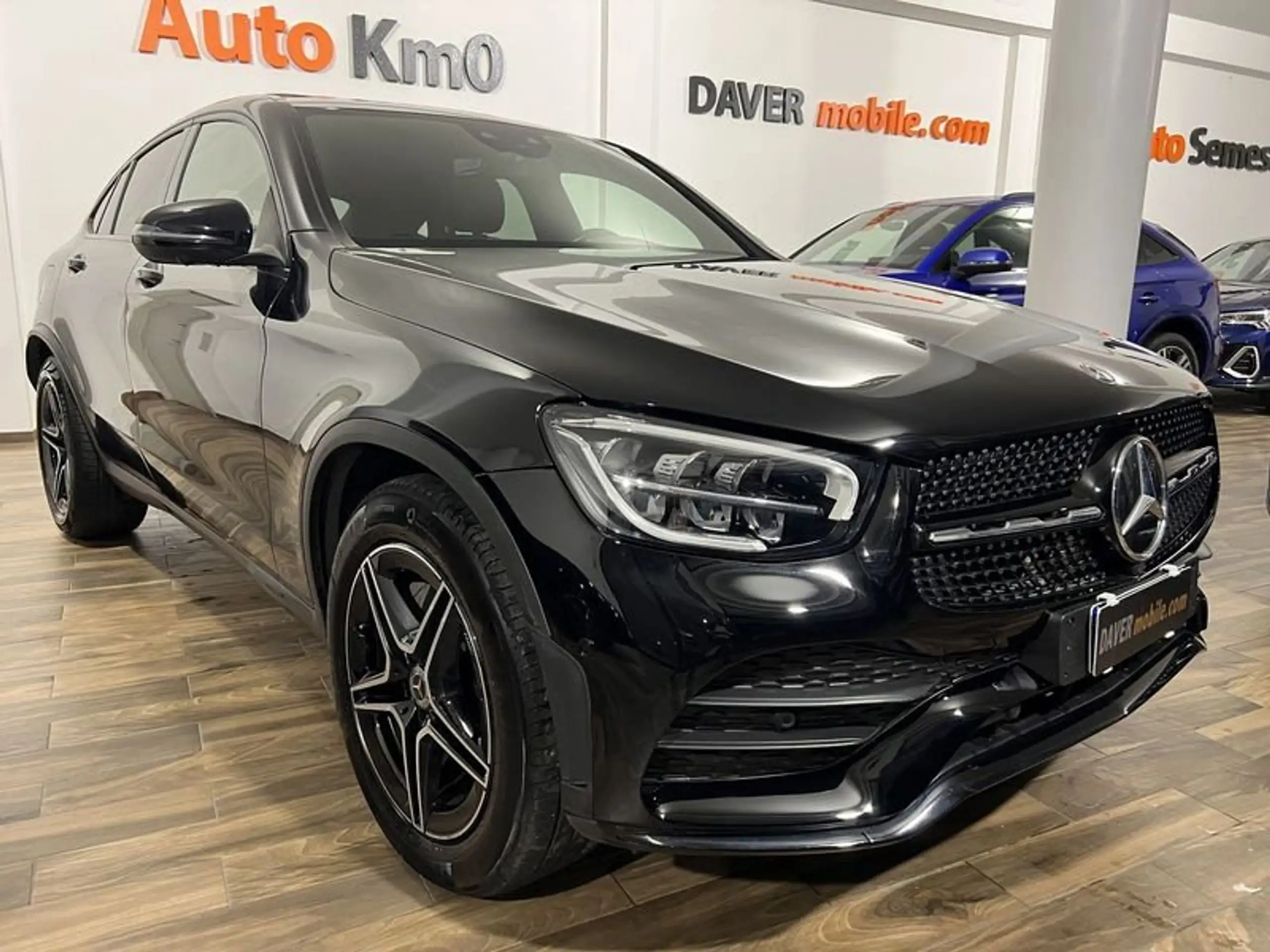 Mercedes-Benz - GLC 300