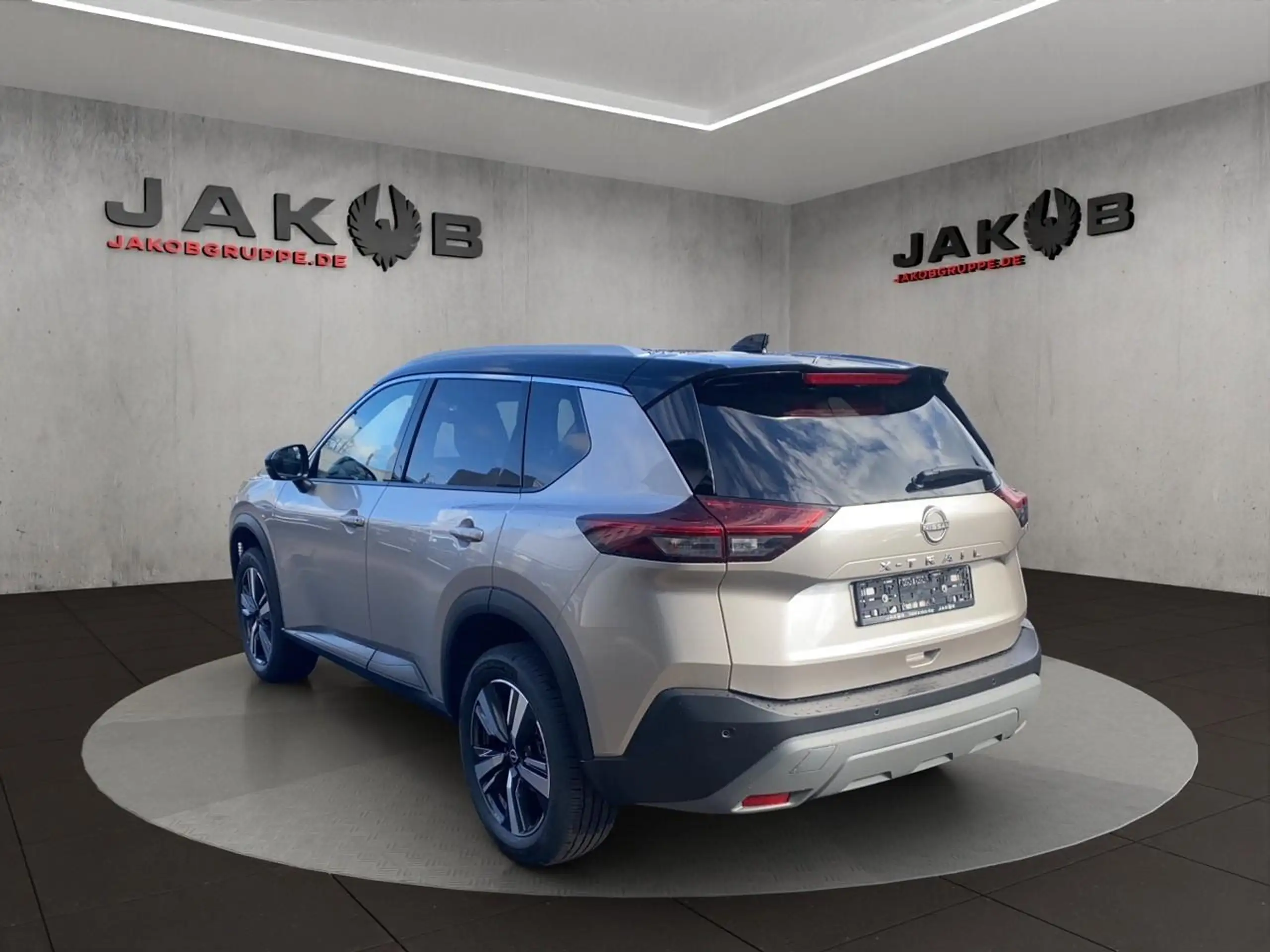 Nissan - X-Trail