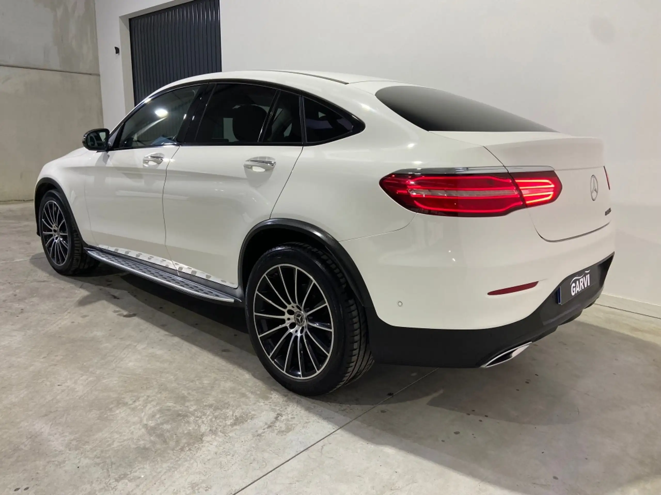 Mercedes-Benz - GLC 350