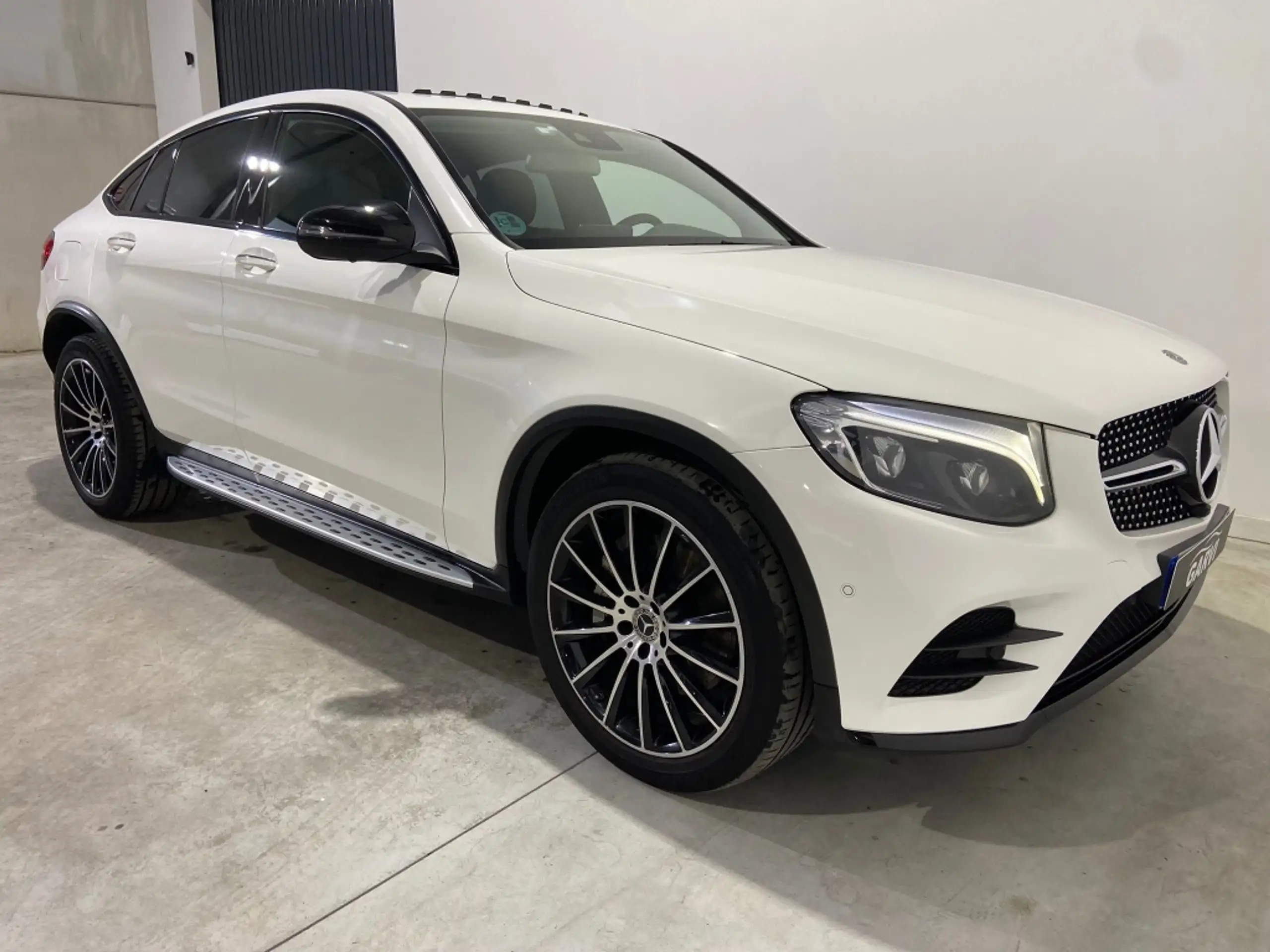 Mercedes-Benz - GLC 350