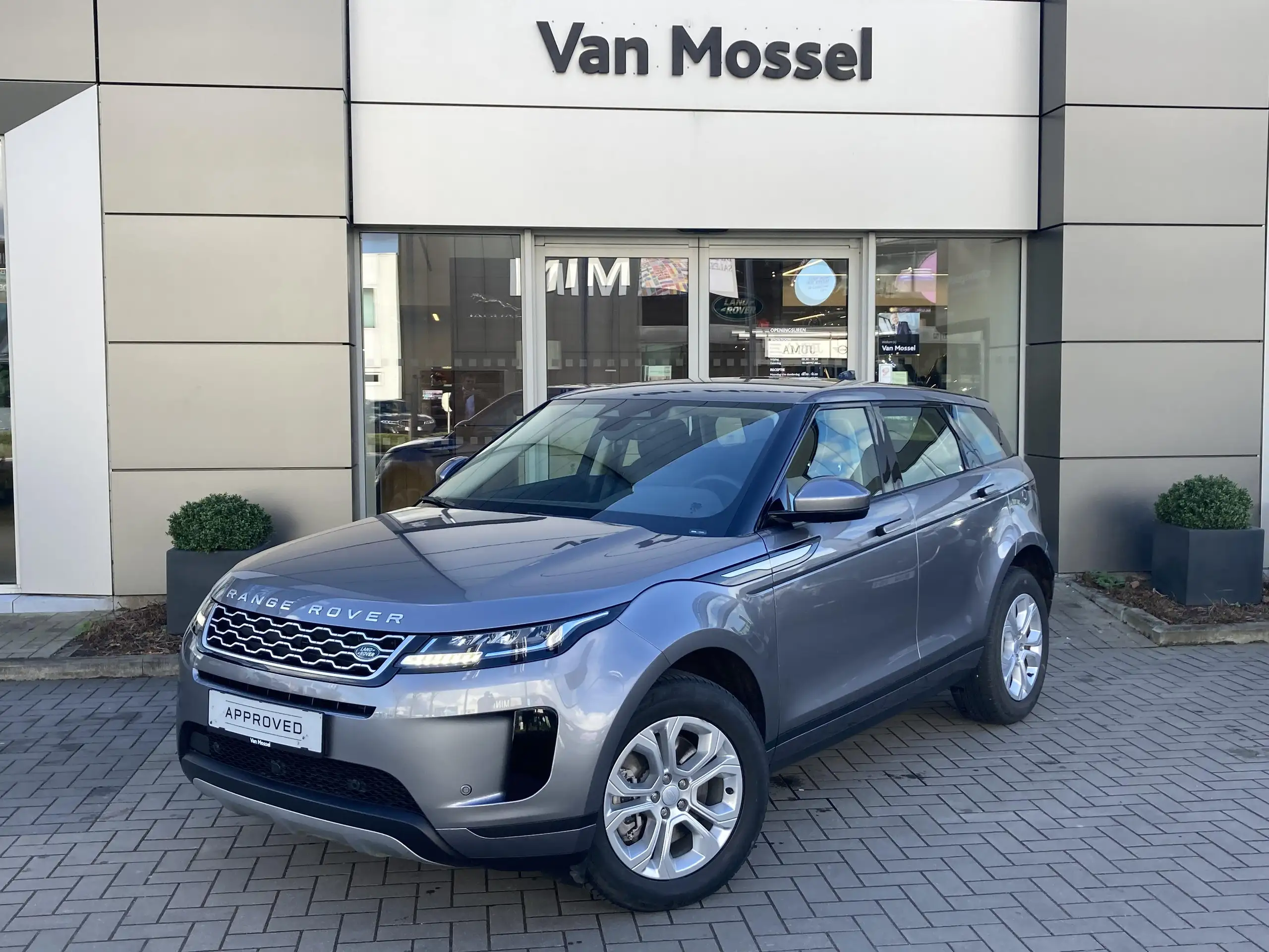 Land Rover - Range Rover Evoque