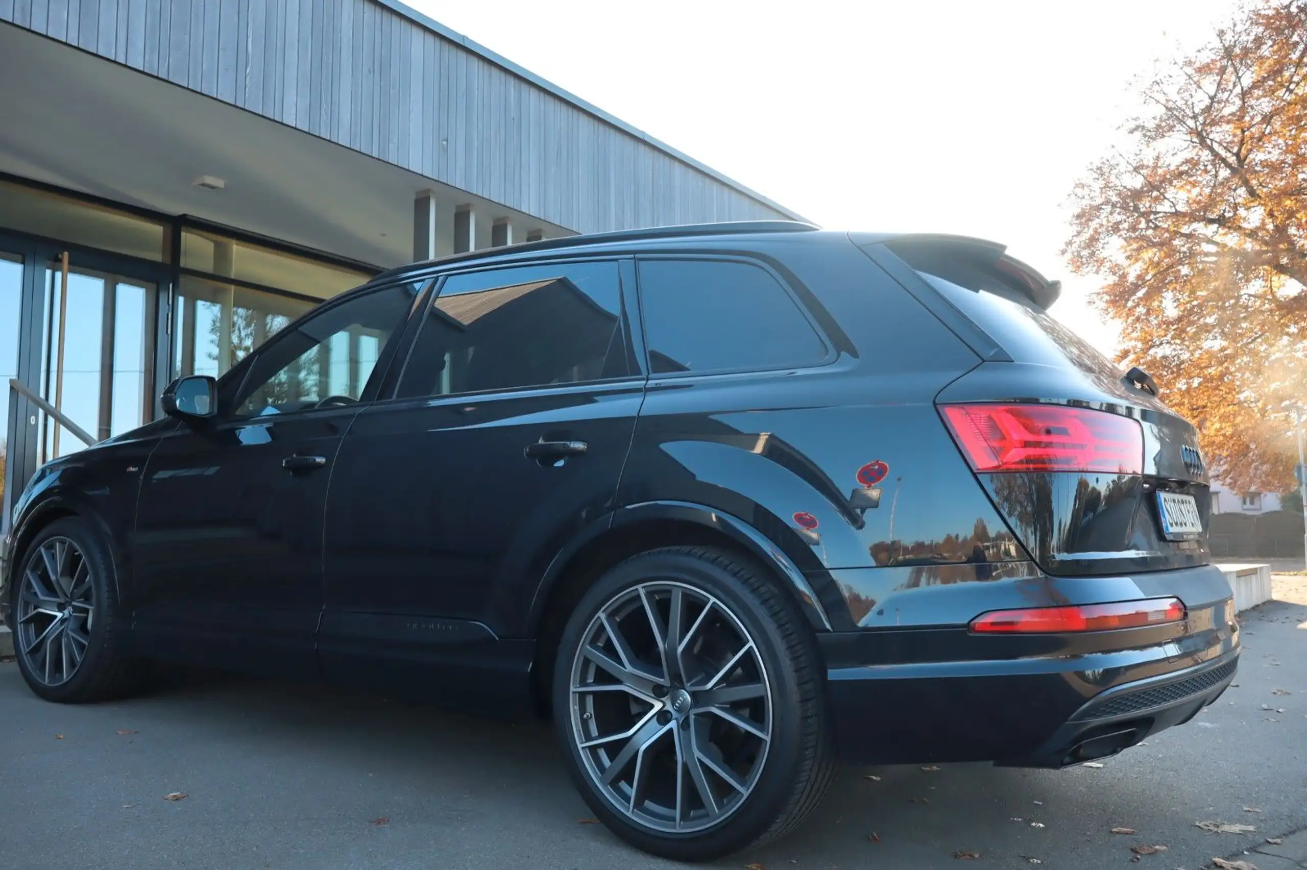 Audi - Q7