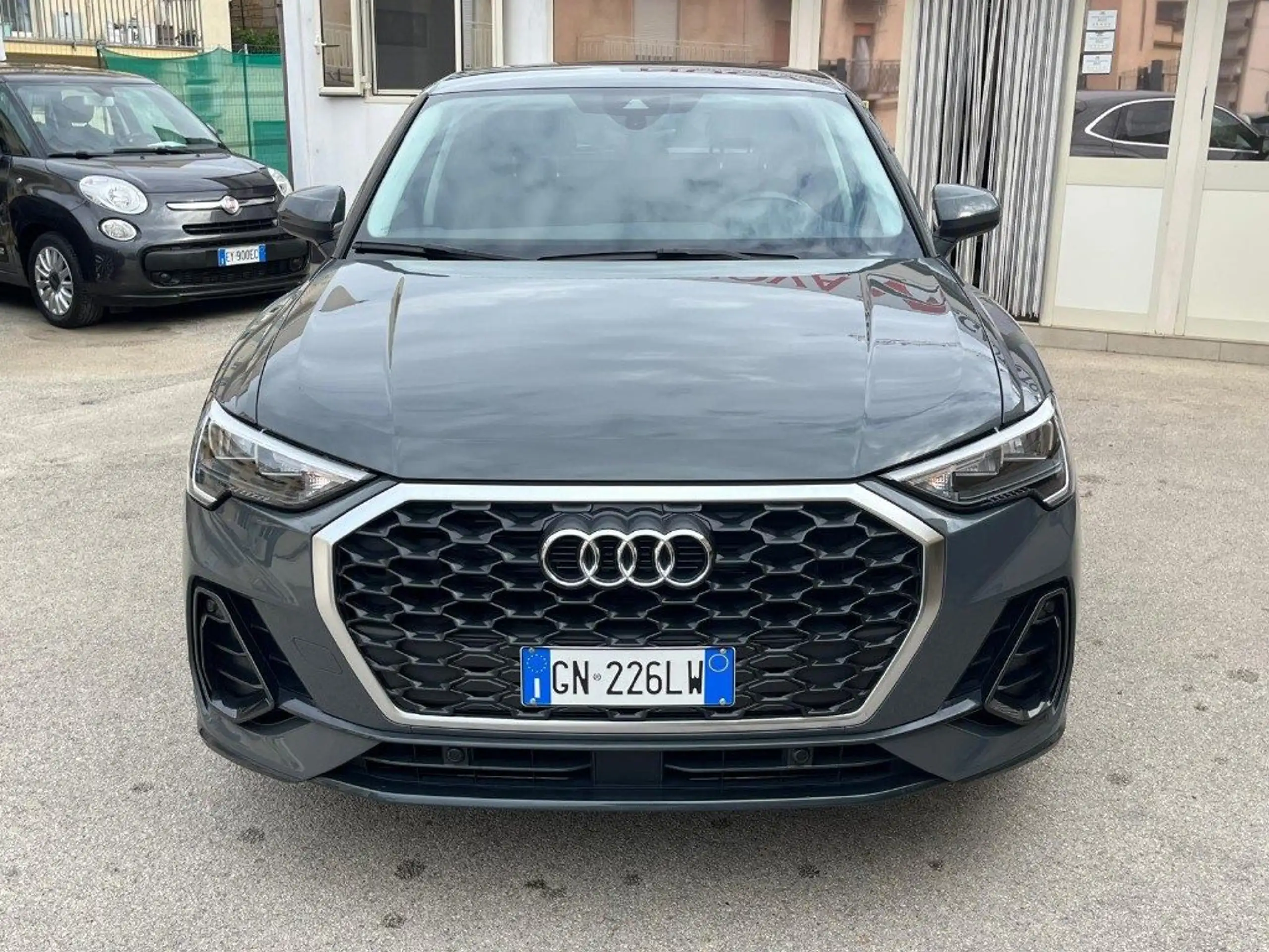 Audi - Q3