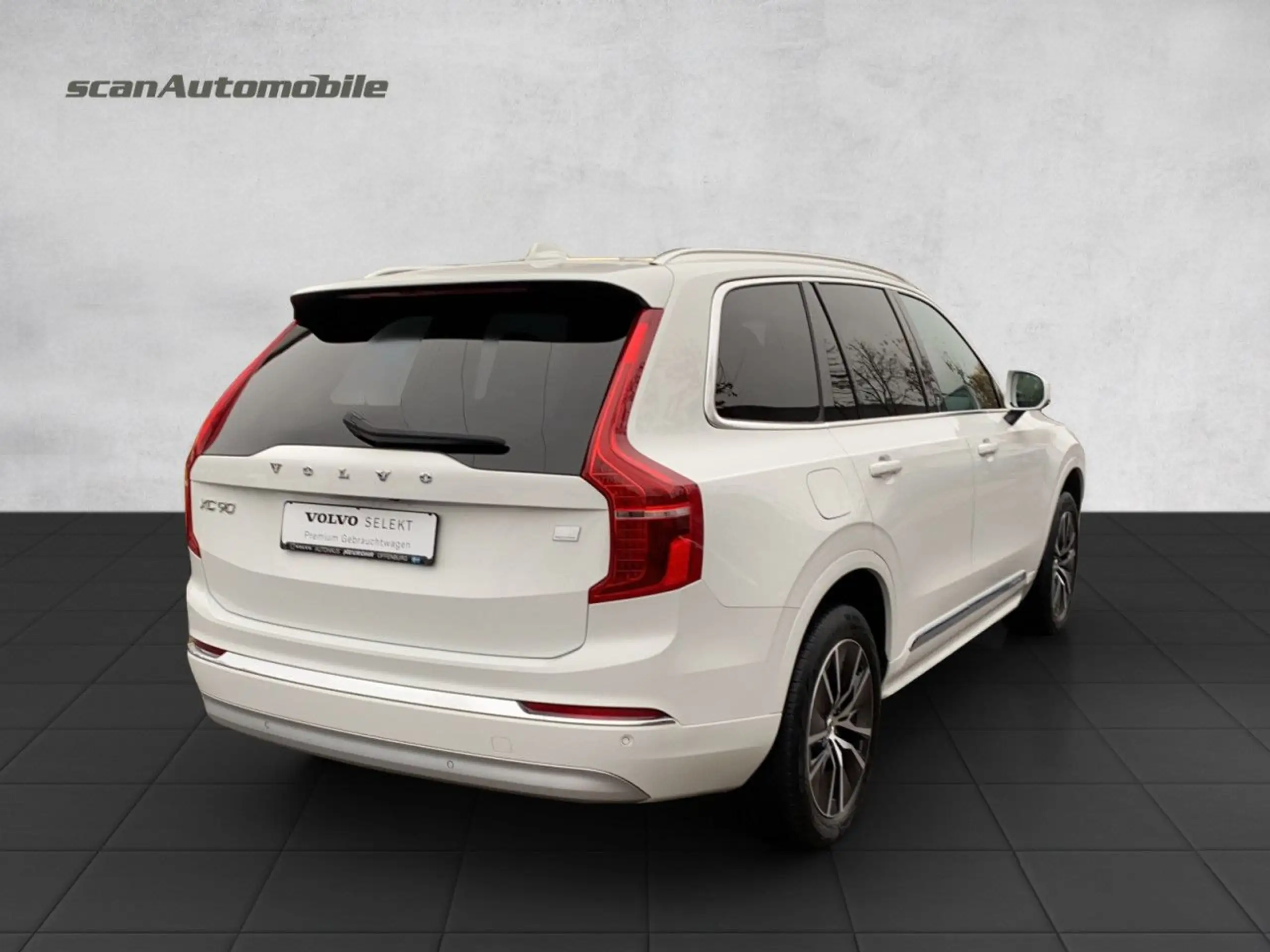 Volvo - XC90