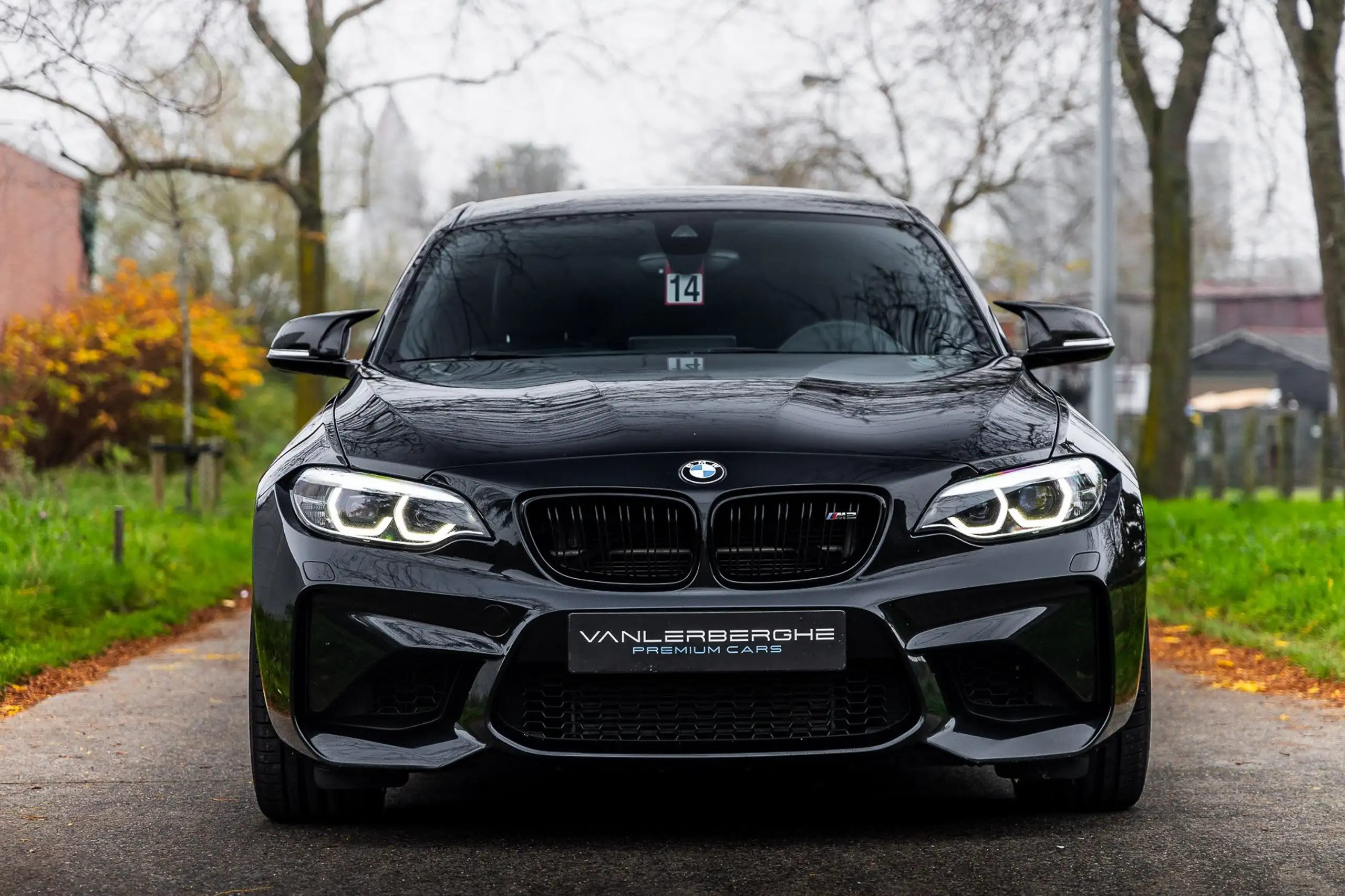 BMW - M2