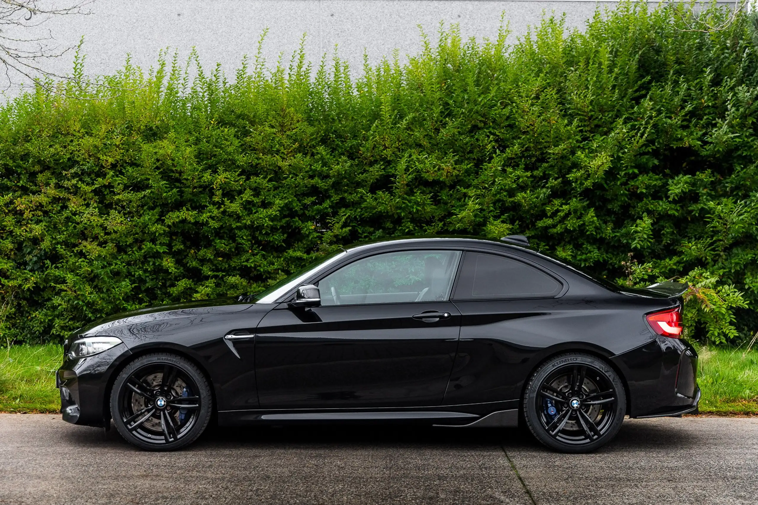 BMW - M2