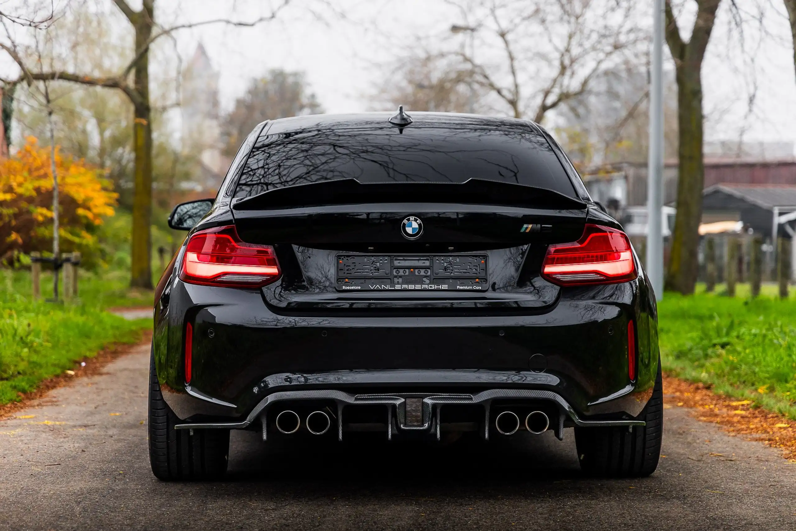 BMW - M2