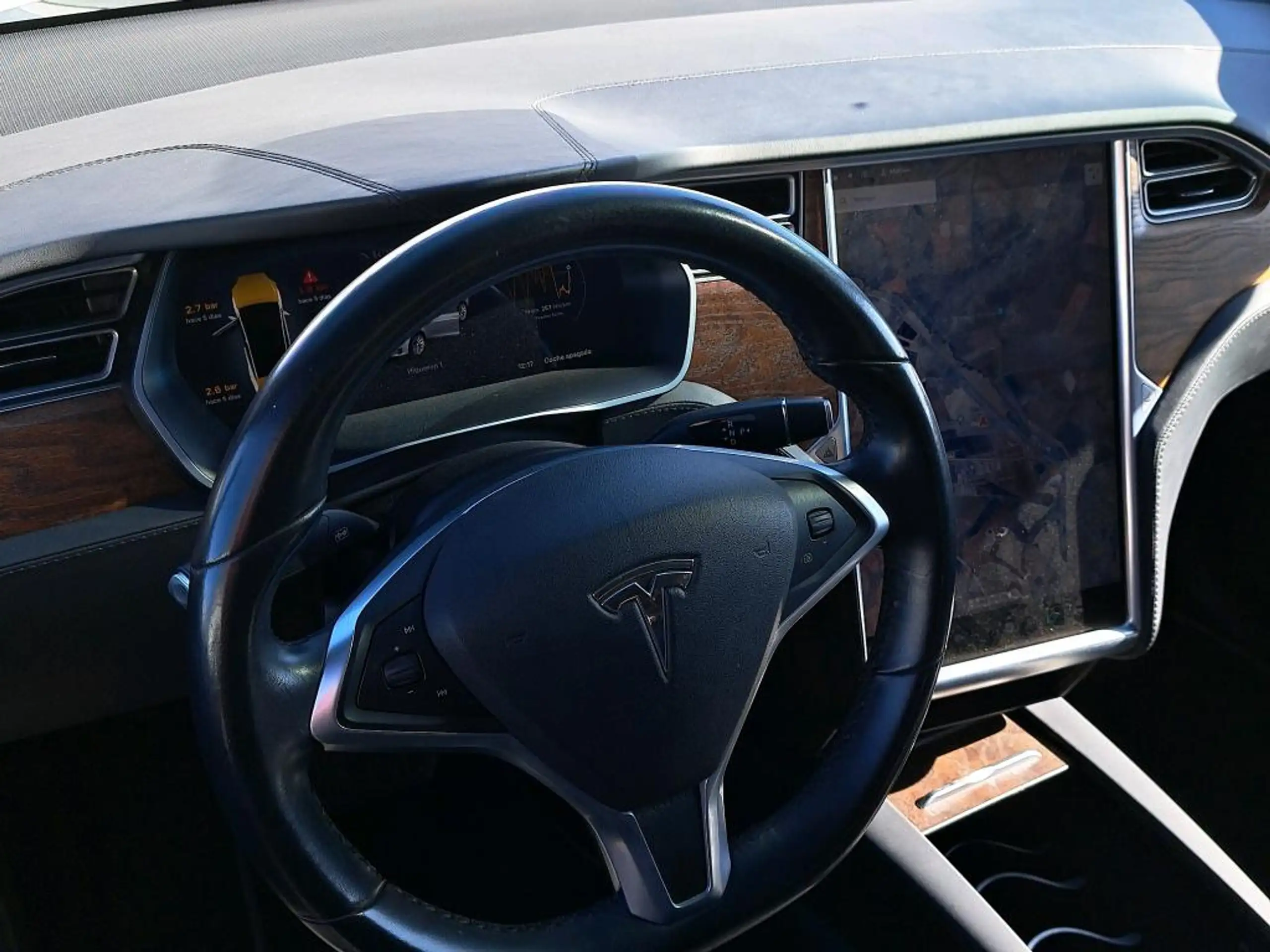 Tesla - Model X