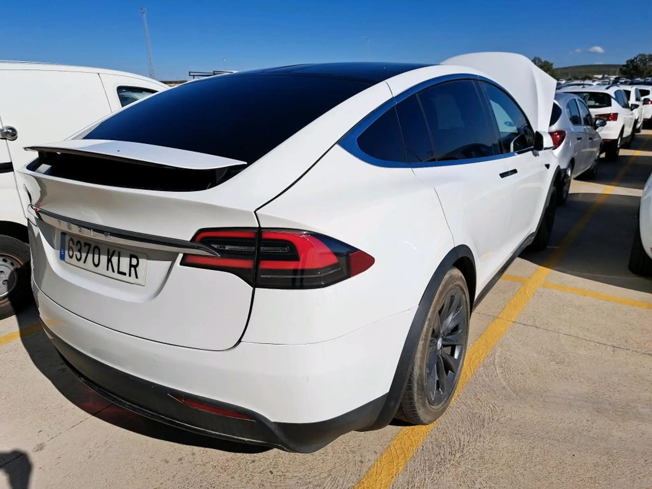 Tesla - Model X