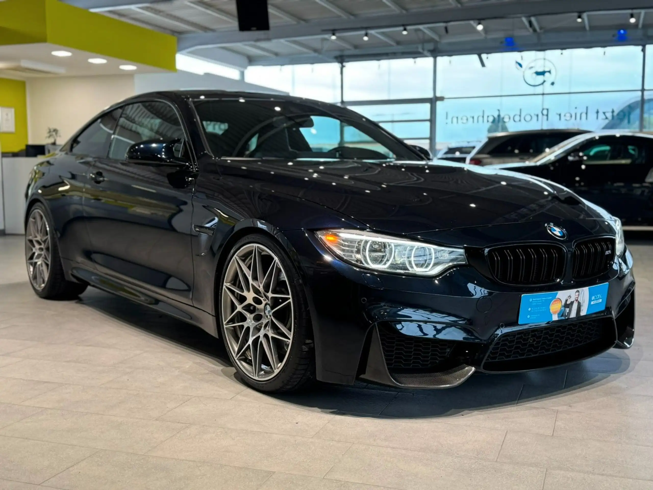 BMW - M4