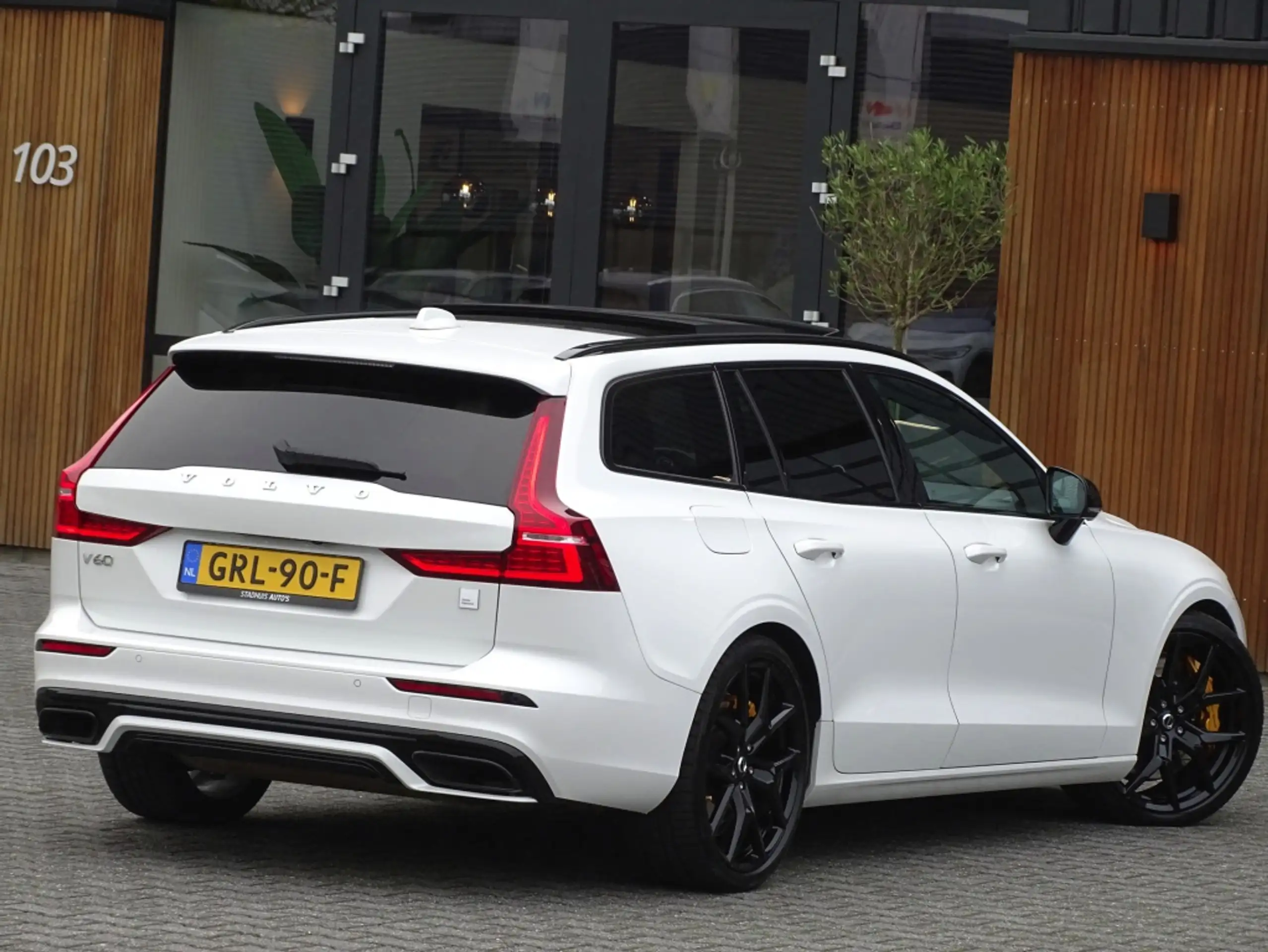 Volvo - V60