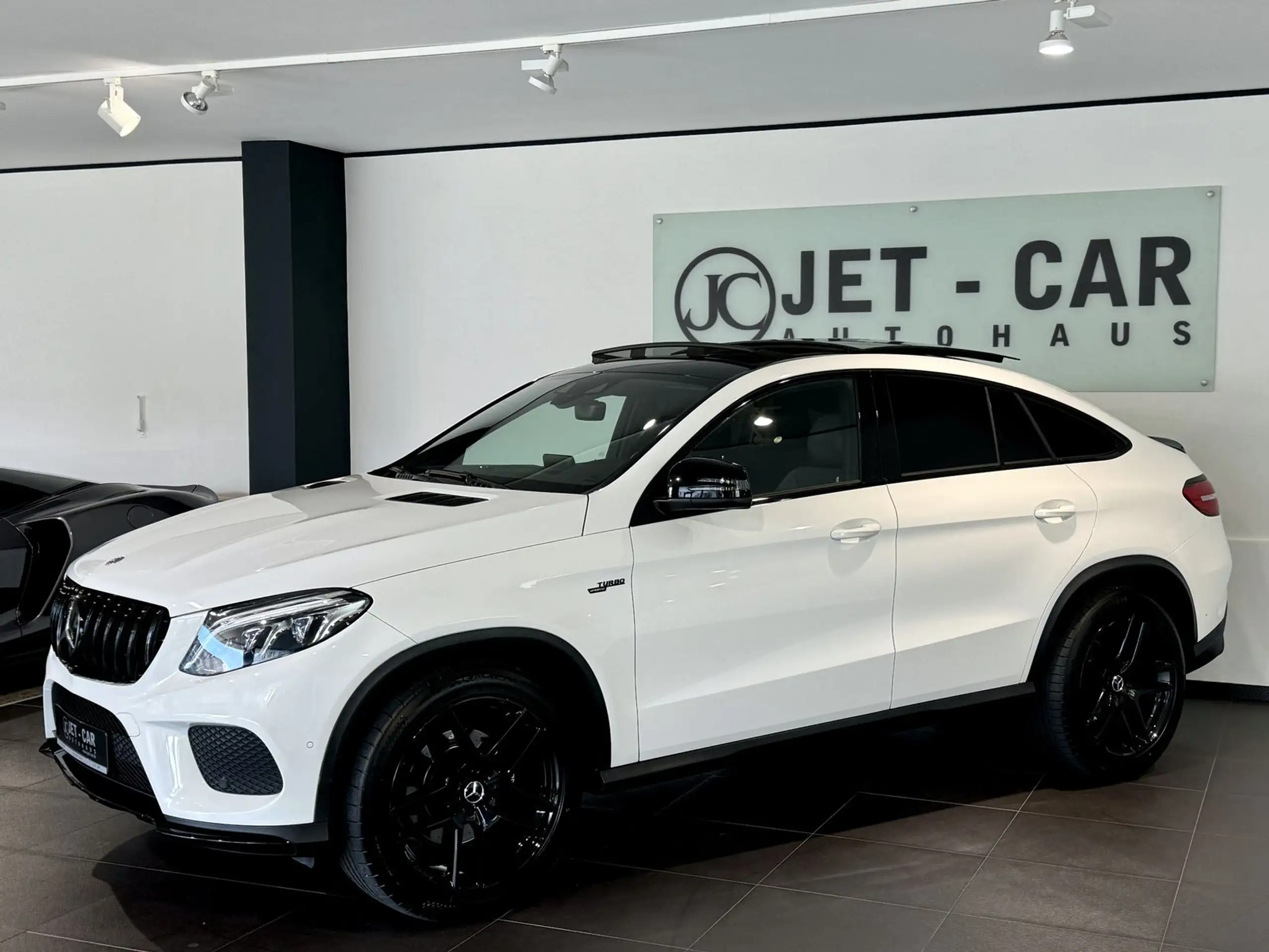 Mercedes-Benz - GLE 350