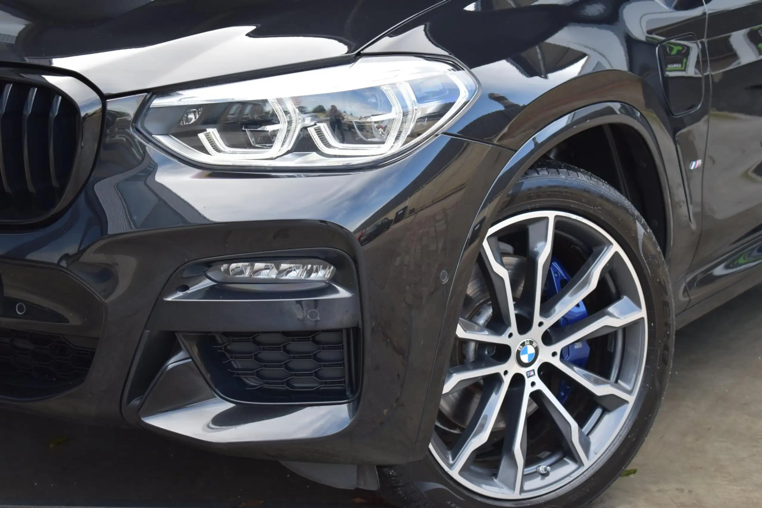 BMW - X3