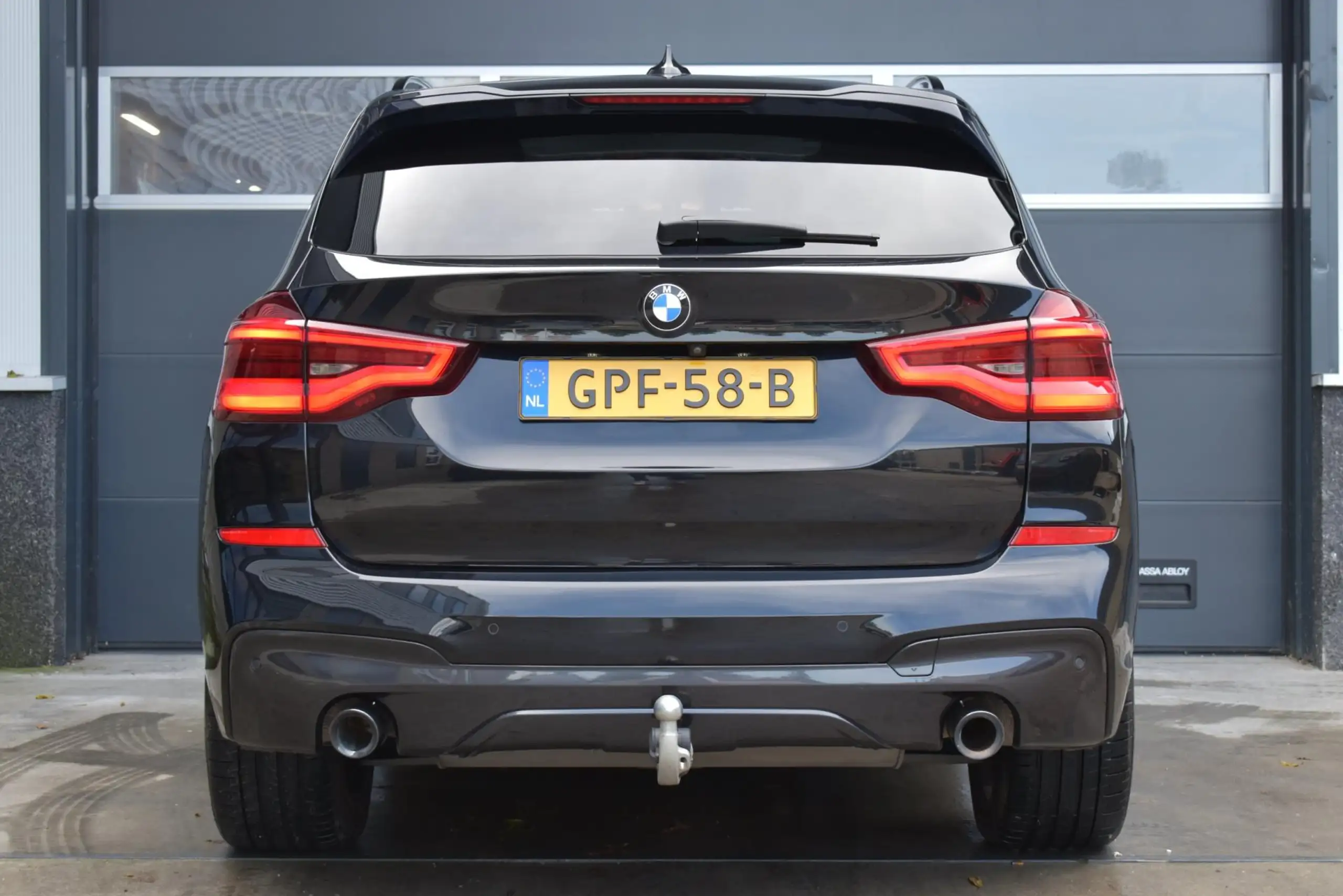 BMW - X3