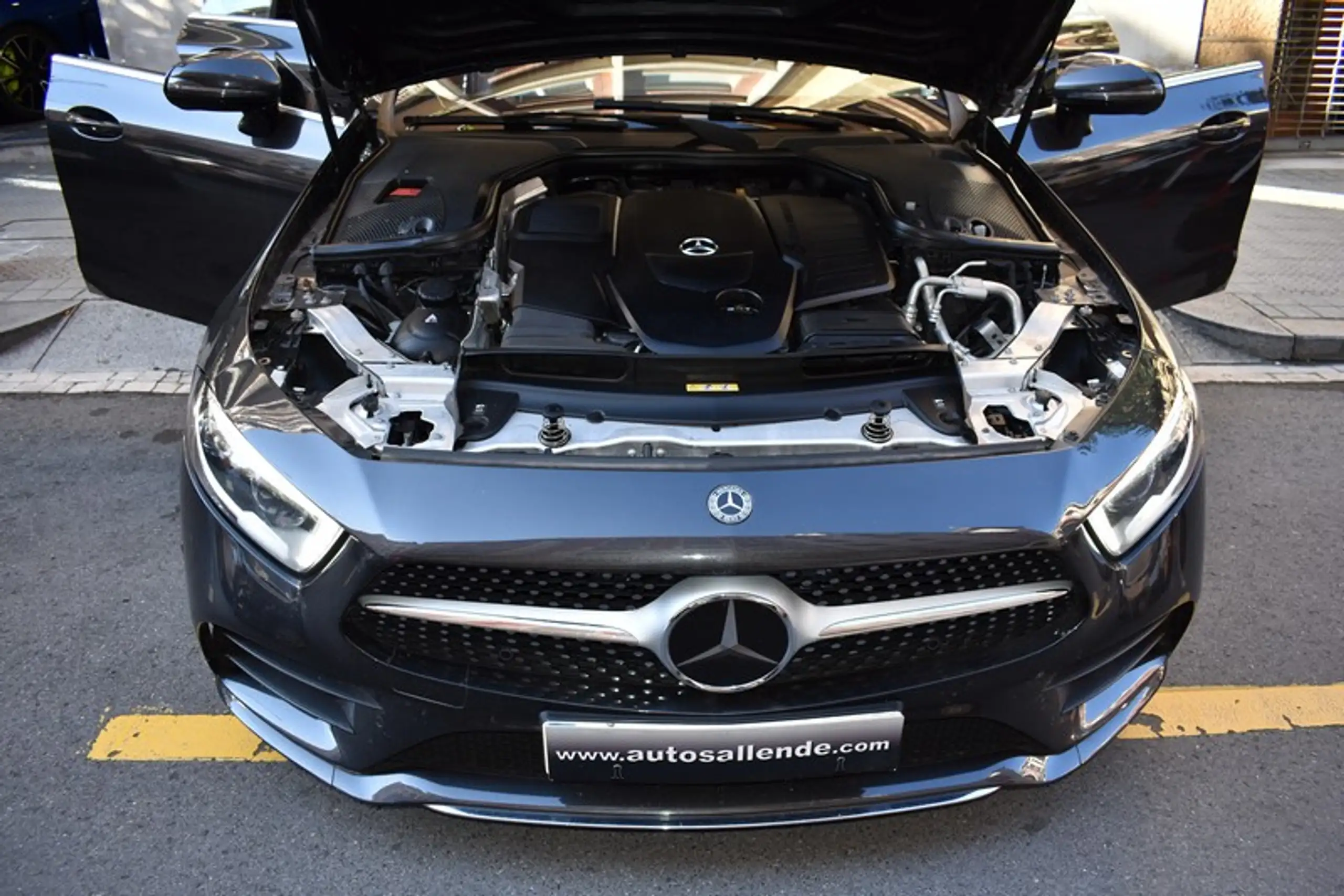 Mercedes-Benz - CLS 350