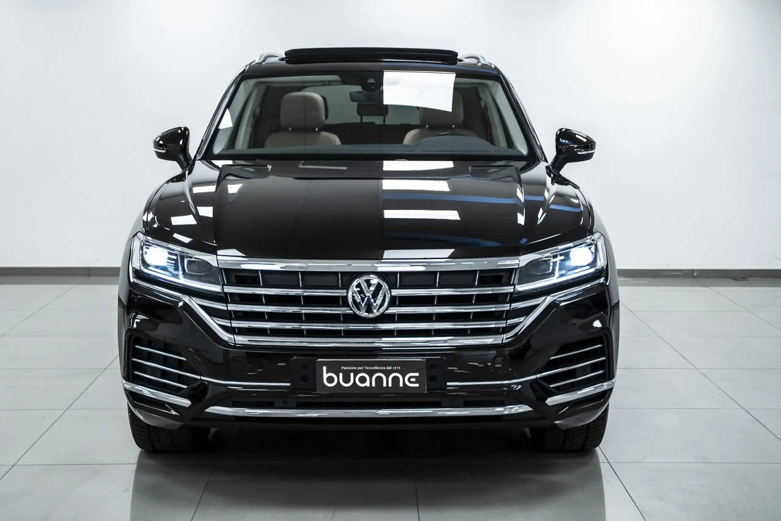 Volkswagen - Touareg