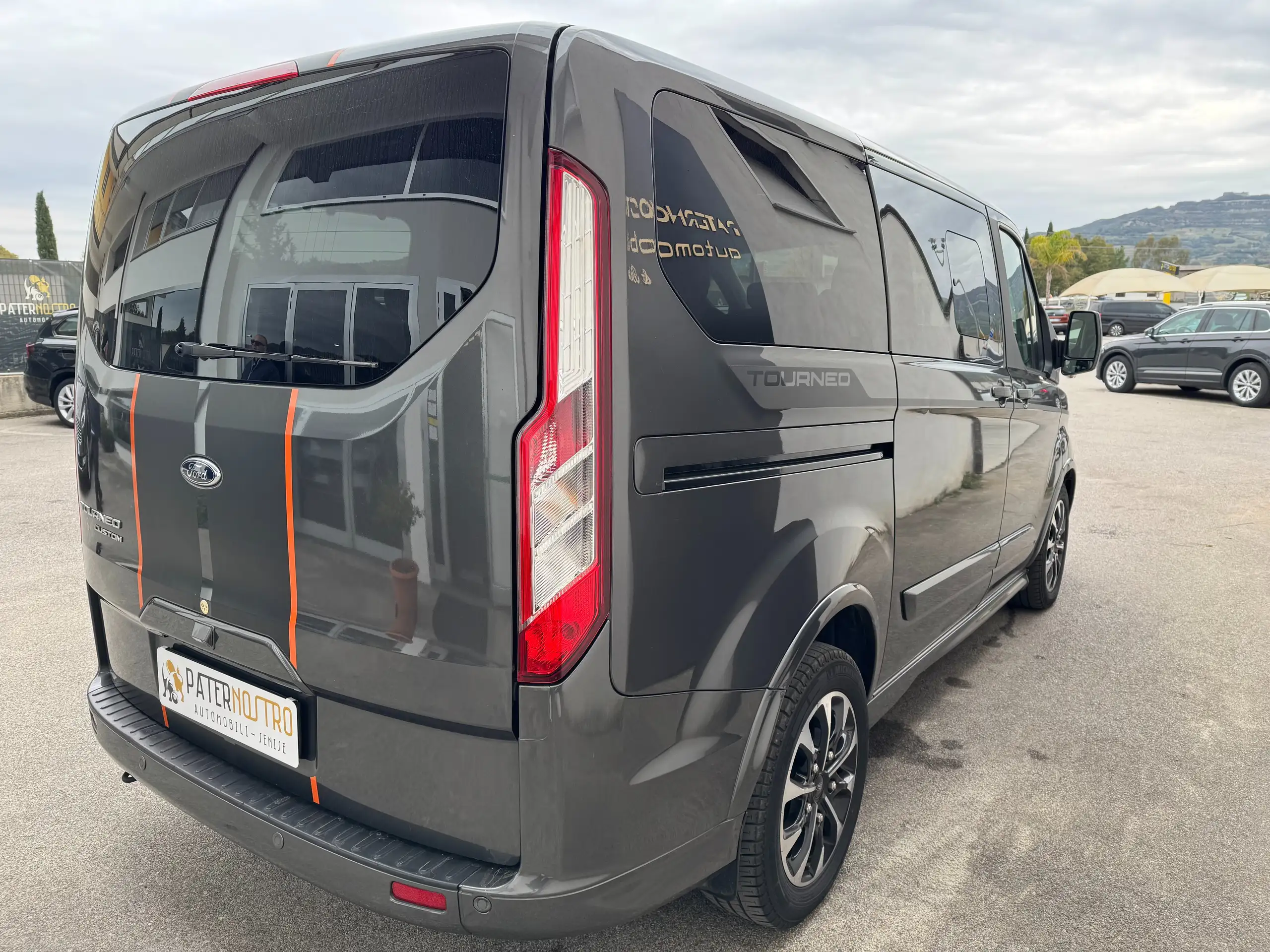 Ford - Tourneo Custom