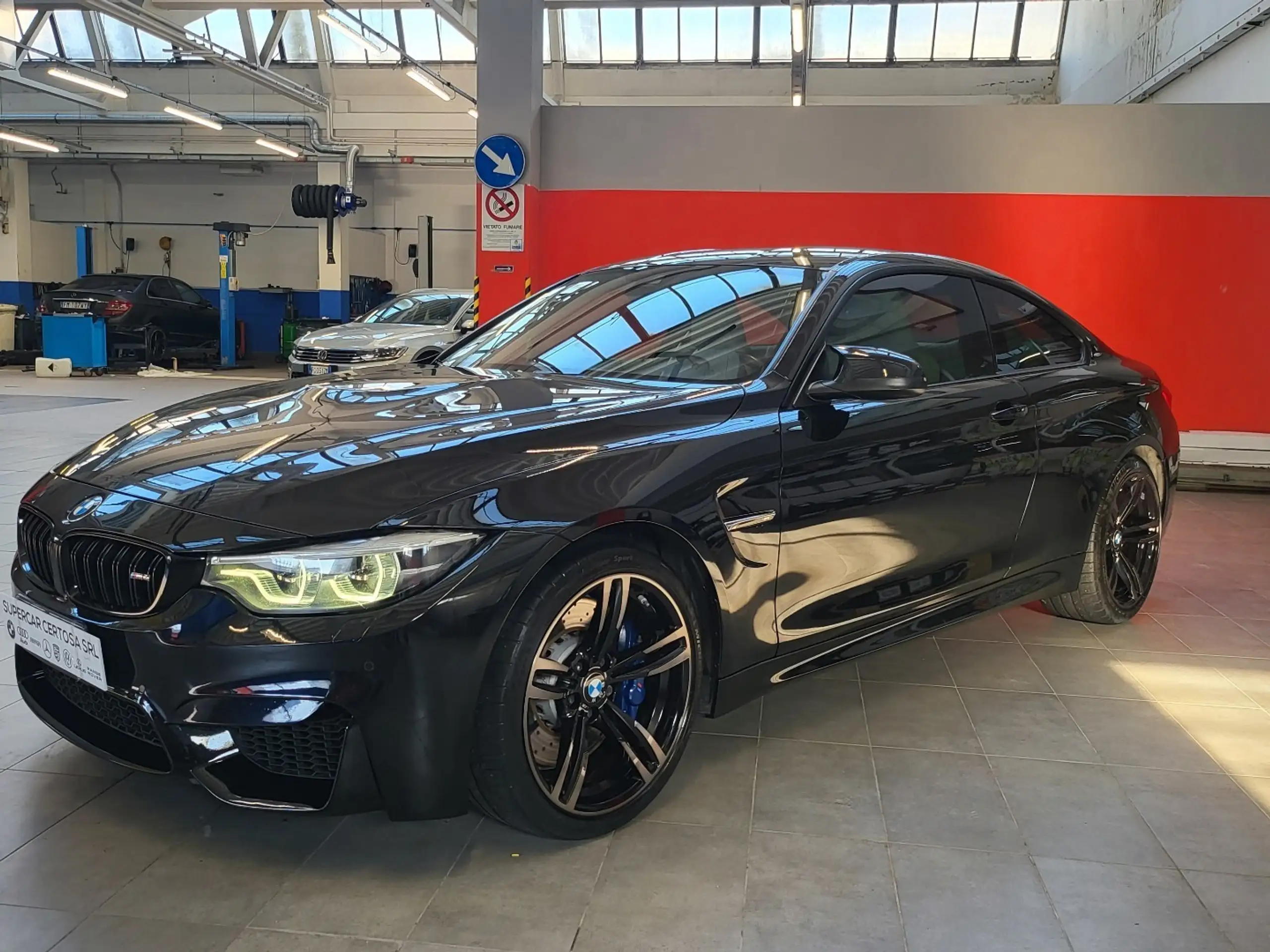 BMW - M4