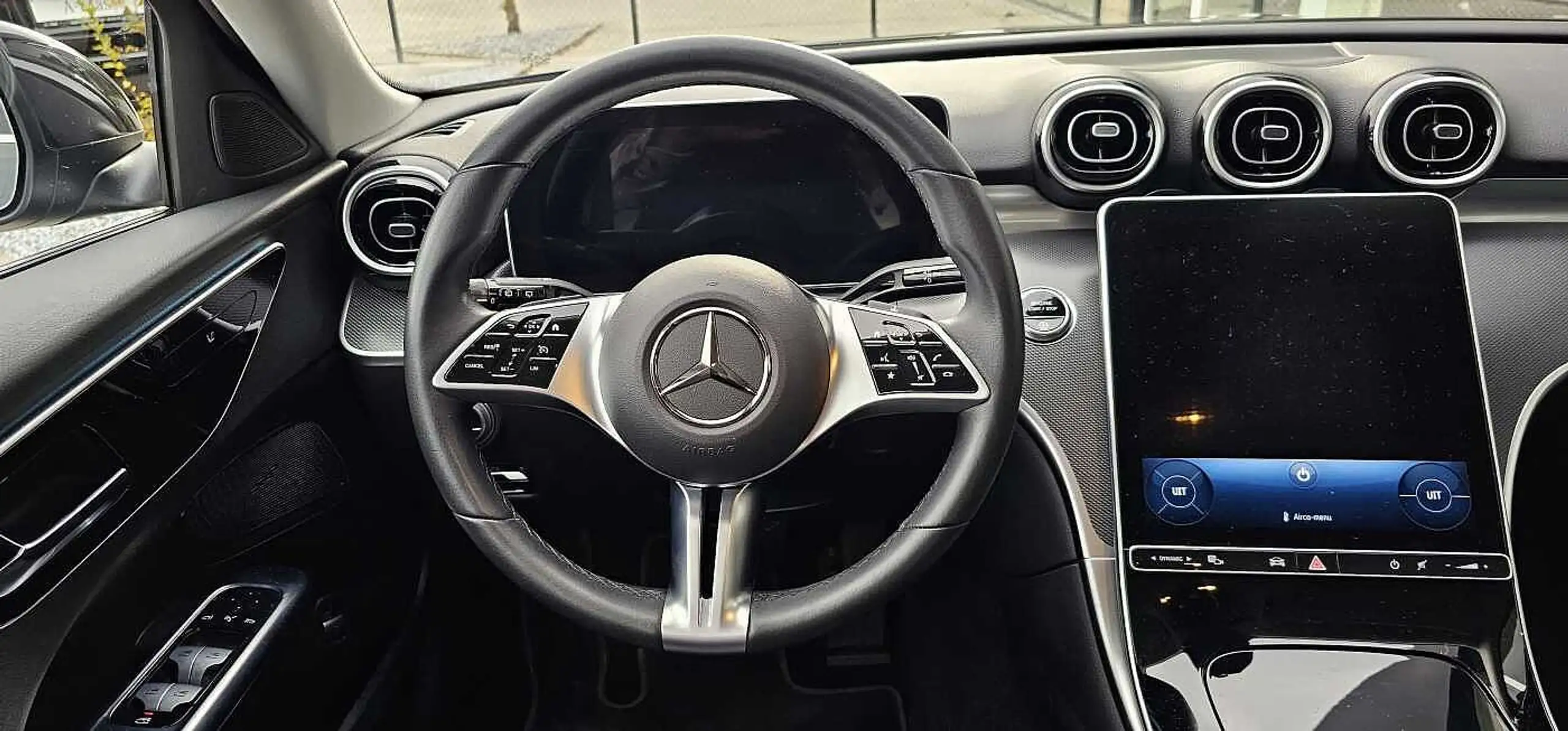 Mercedes-Benz - C 220