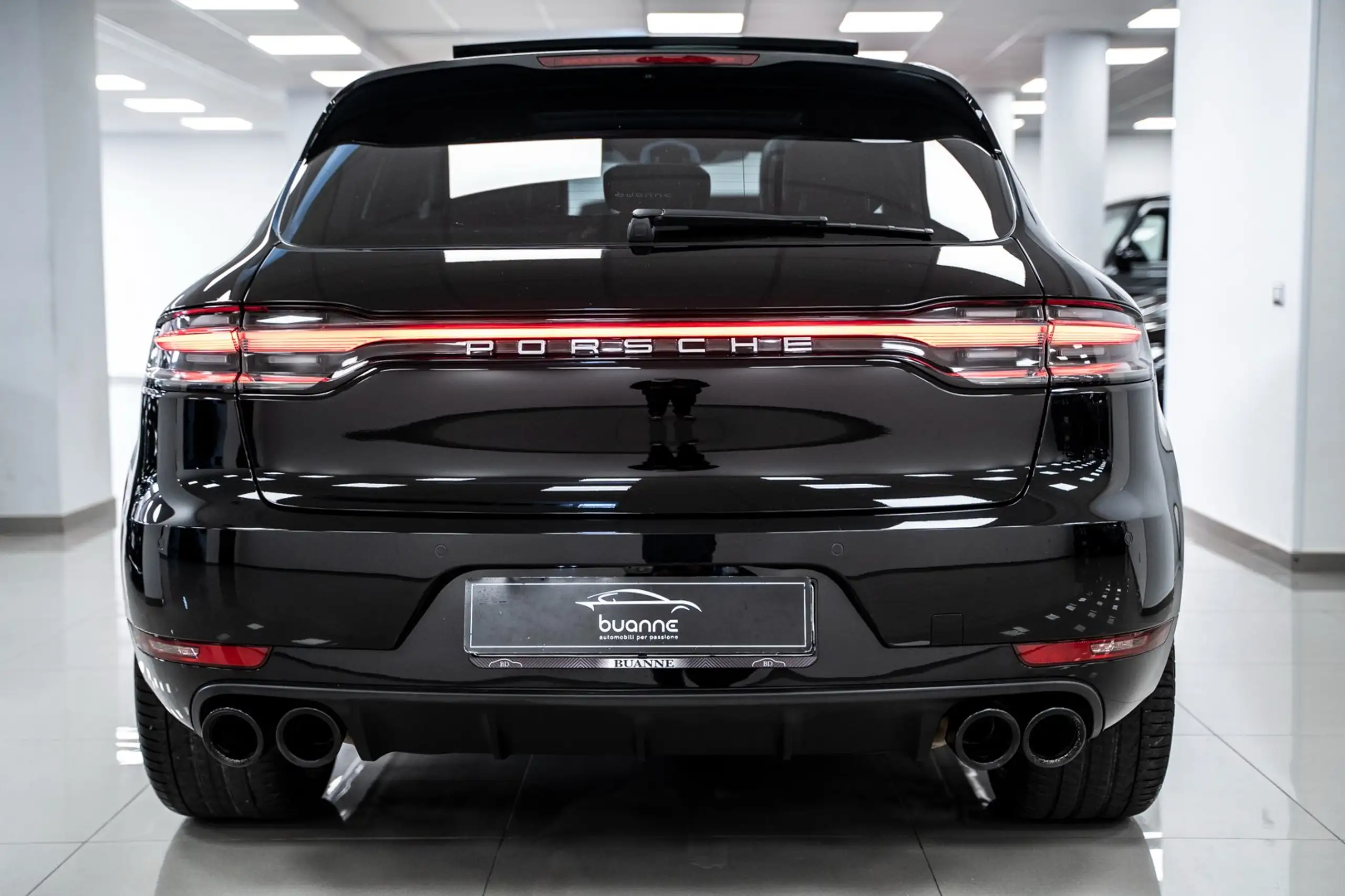 Porsche - Macan