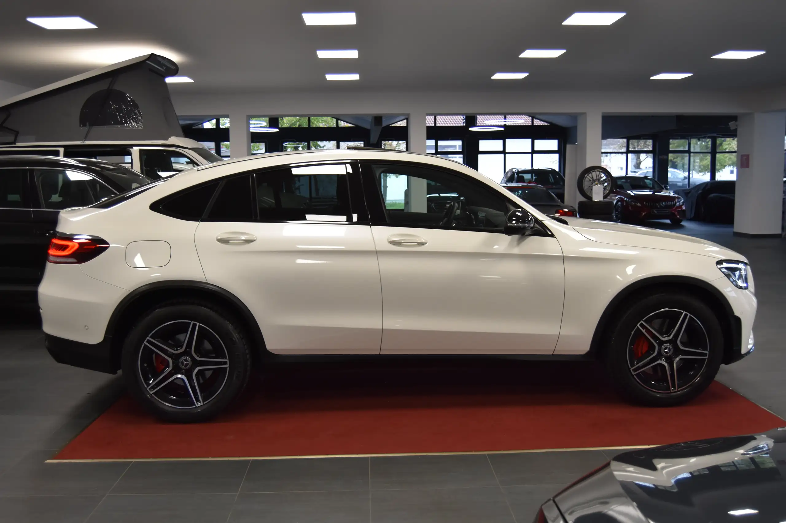 Mercedes-Benz - GLC 200