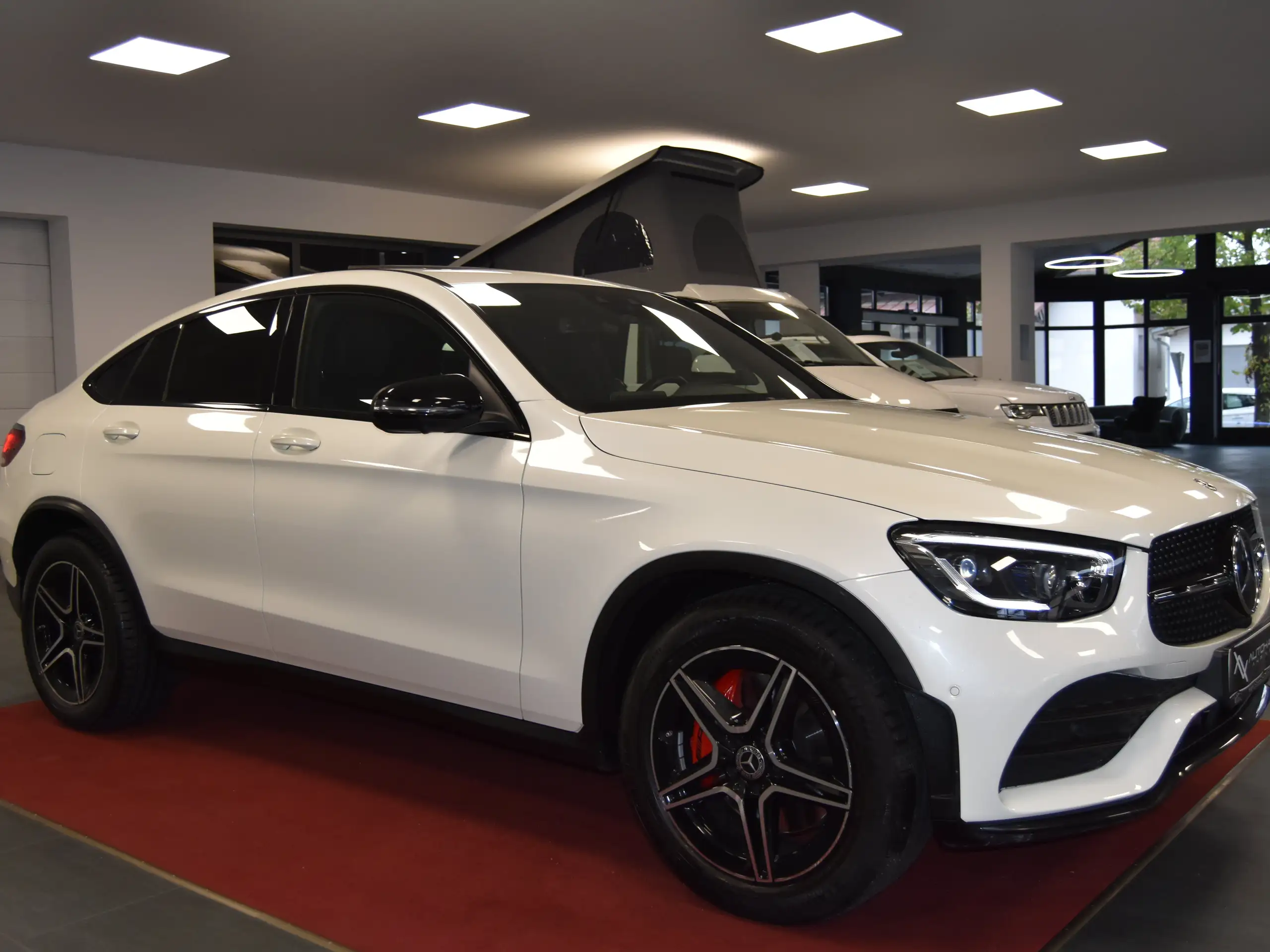 Mercedes-Benz - GLC 200