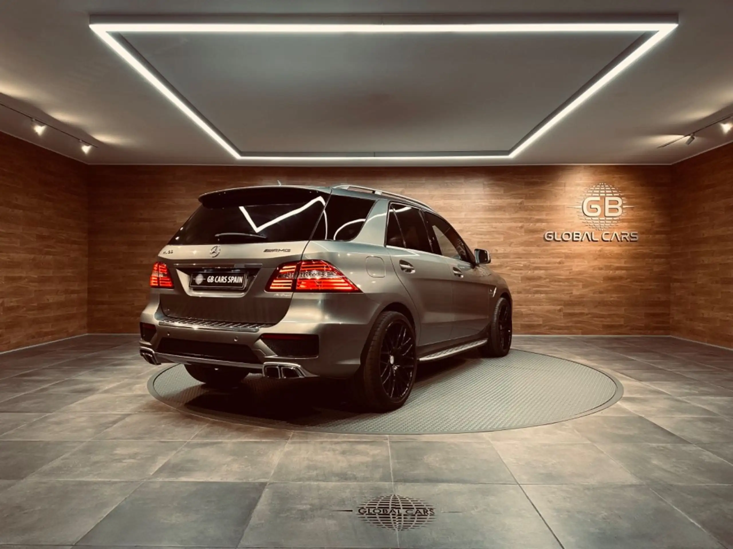 Mercedes-Benz - ML 63 AMG